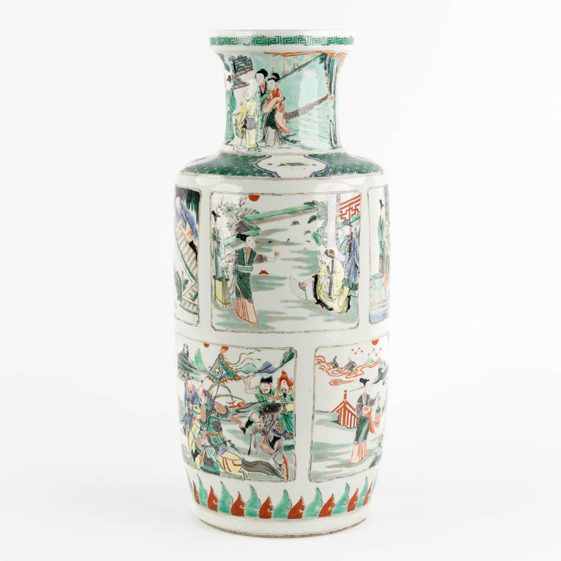 A Chinese Famille Verte vase, 'Roulleau' vase. Kangxi mark. (H:46 x D:20 cm) - Bild 4 aus 13