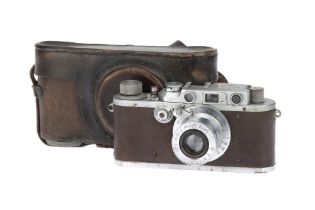 A Leitz Wetzlar Leica IIIa 35mm Rangefinder Camera