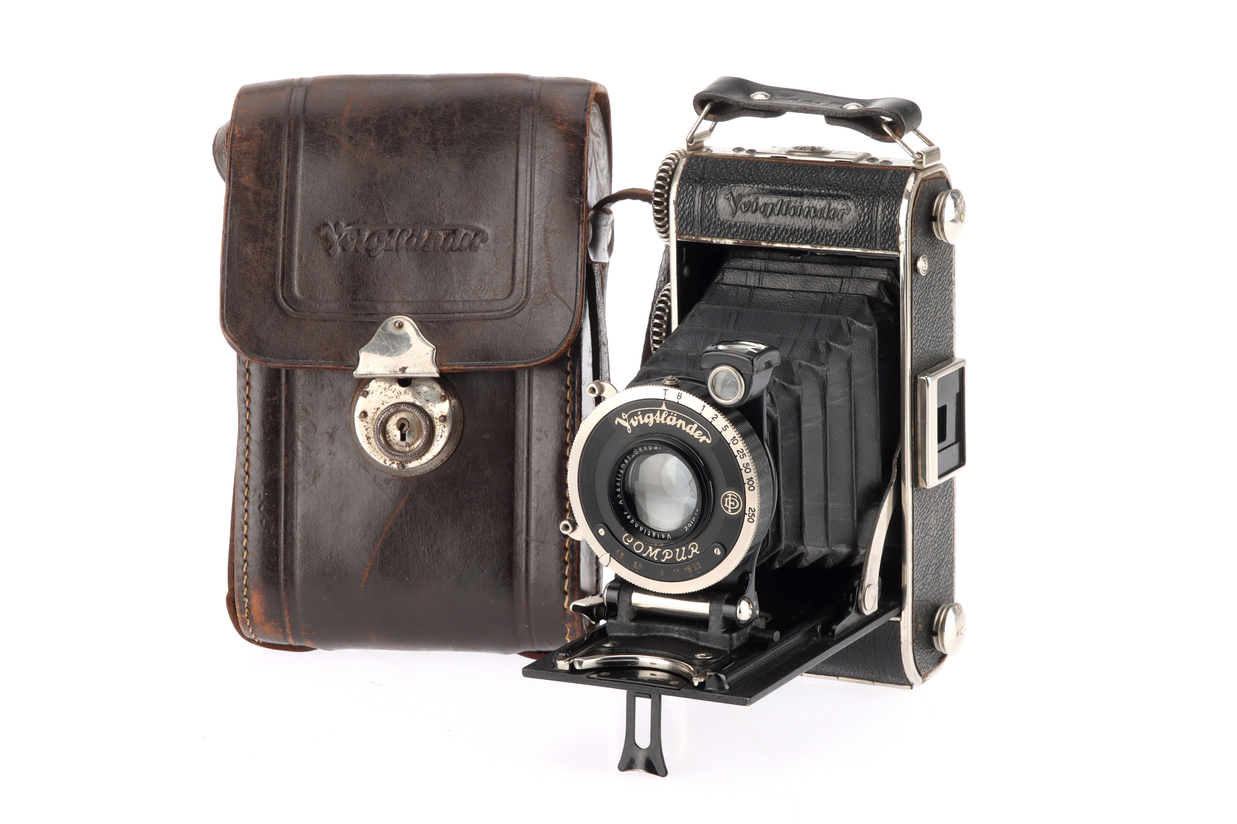 A Voigtlander Inos II Medium Format Folding Viewfinder Camera,