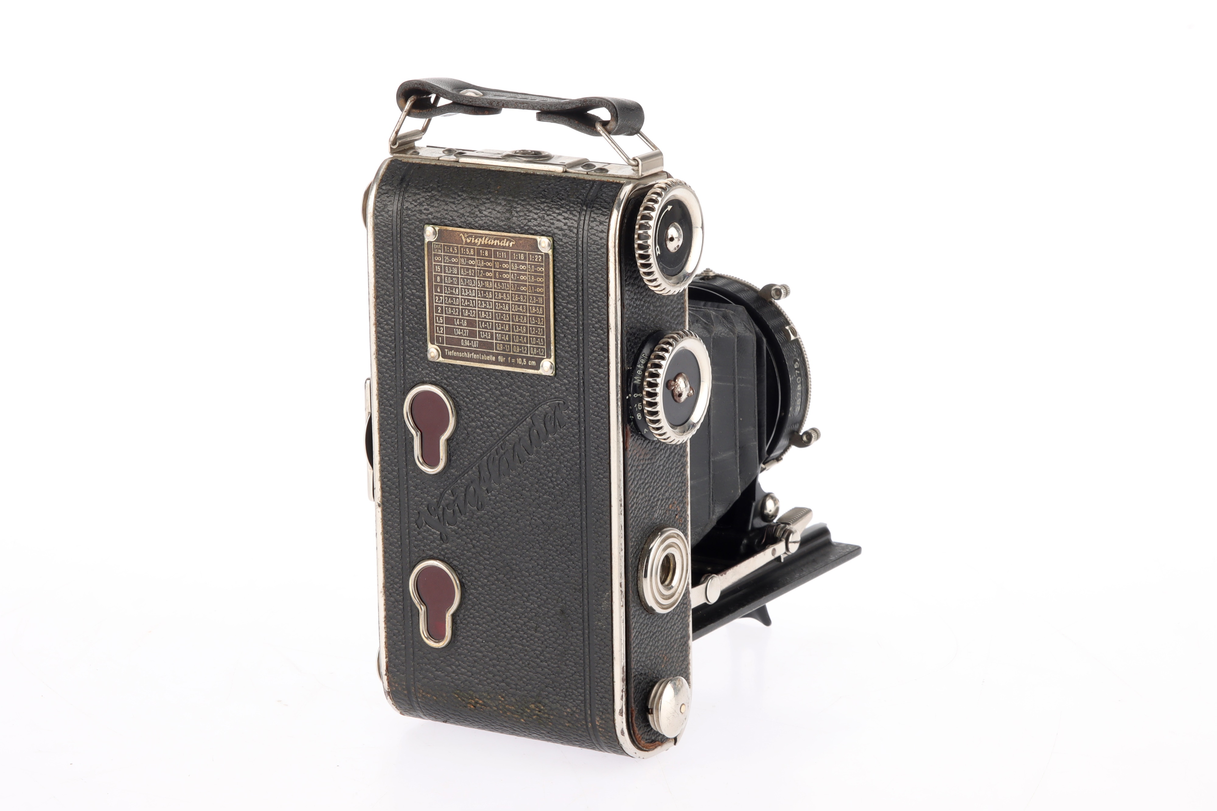 A Voigtlander Inos II Medium Format Folding Viewfinder Camera, - Image 2 of 2