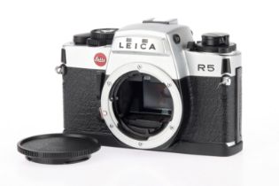 A Leica R5 35mm SLR Camera,