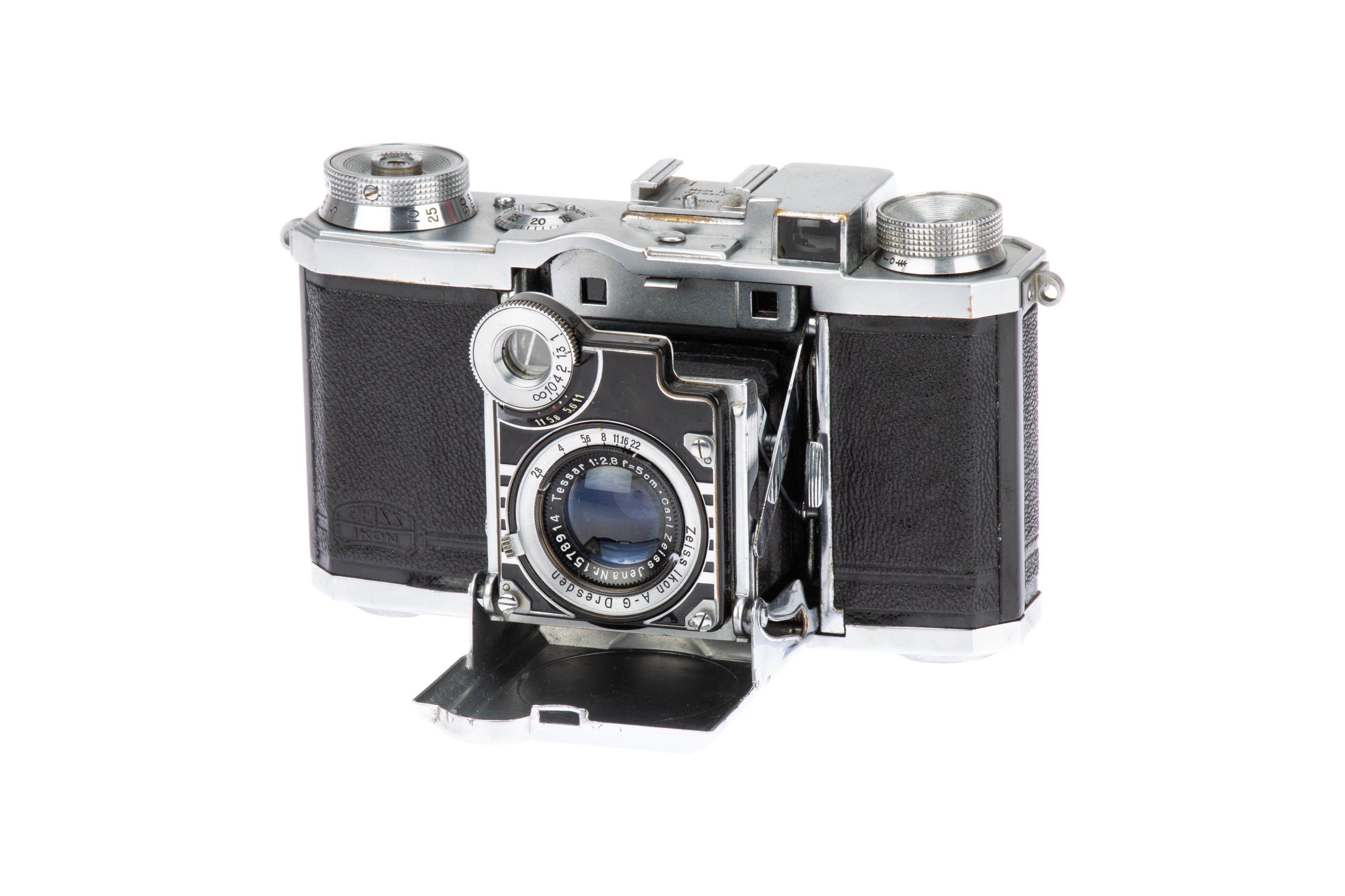 A Zeiss Ikon Super Nettel II (537/24) Rangefinder Camera,