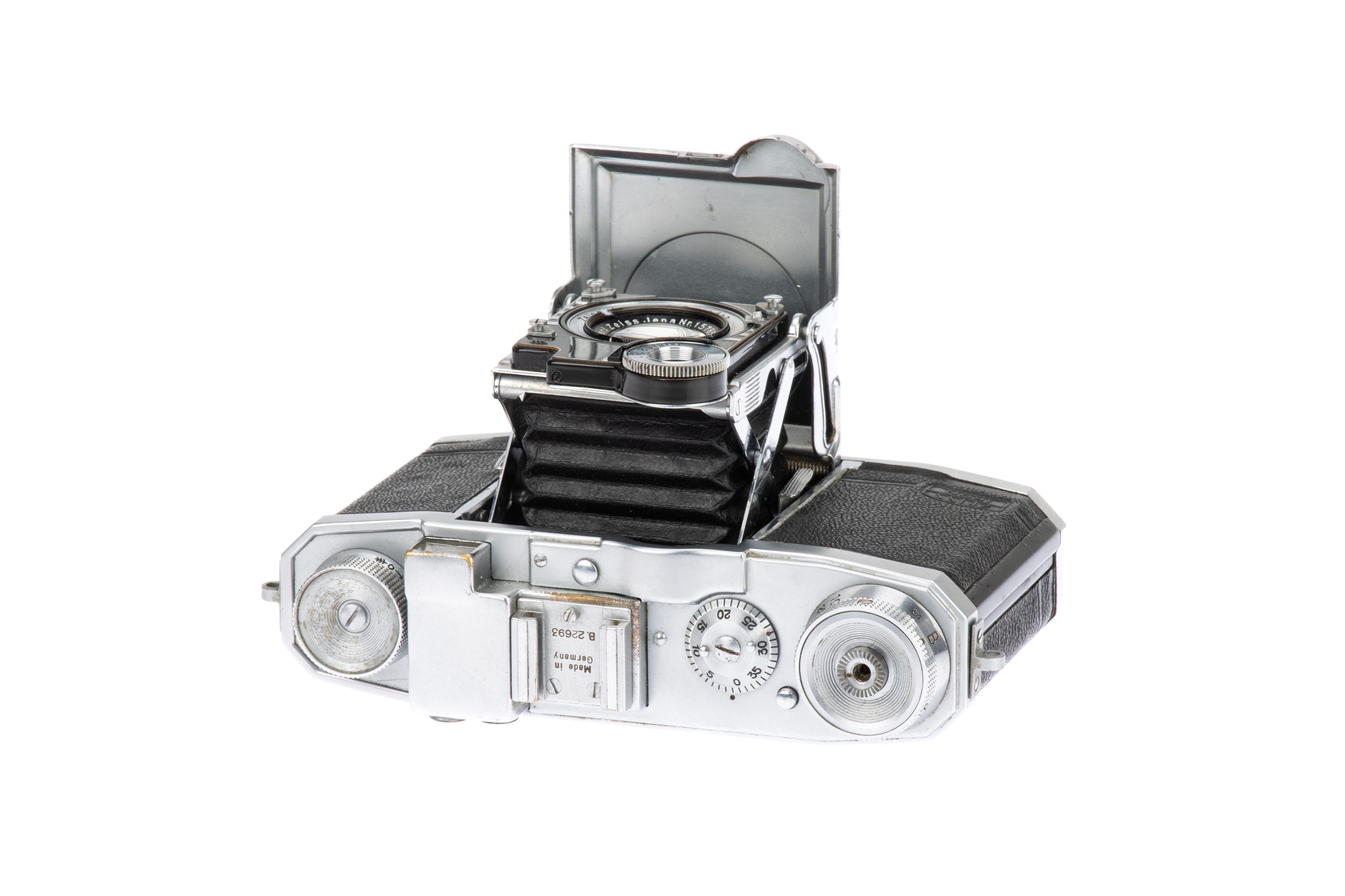 A Zeiss Ikon Super Nettel II (537/24) Rangefinder Camera, - Image 2 of 5