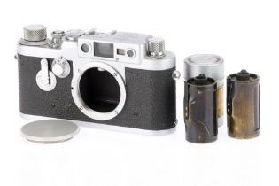 A Leica IIIg 35mm Rangefinder Camera,