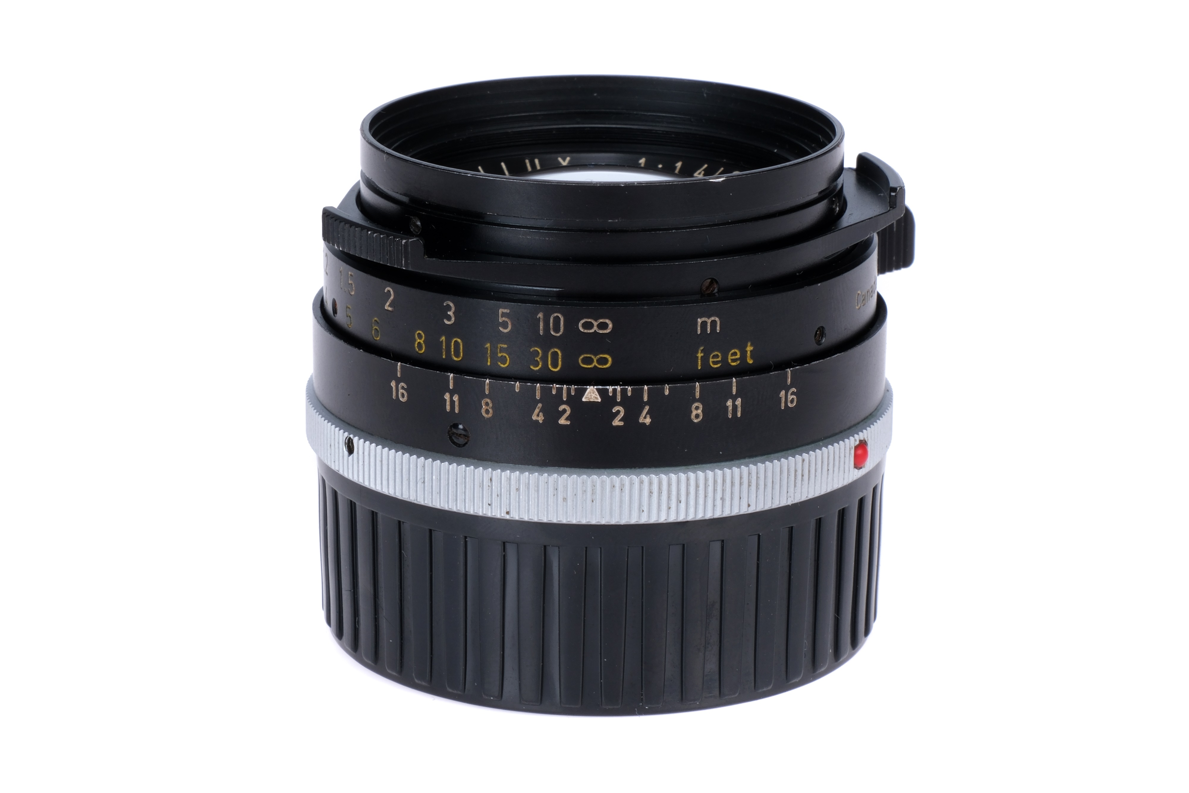 A Leitz Summilux f/1.4 35mm Pre-ASPH Type II Lens,