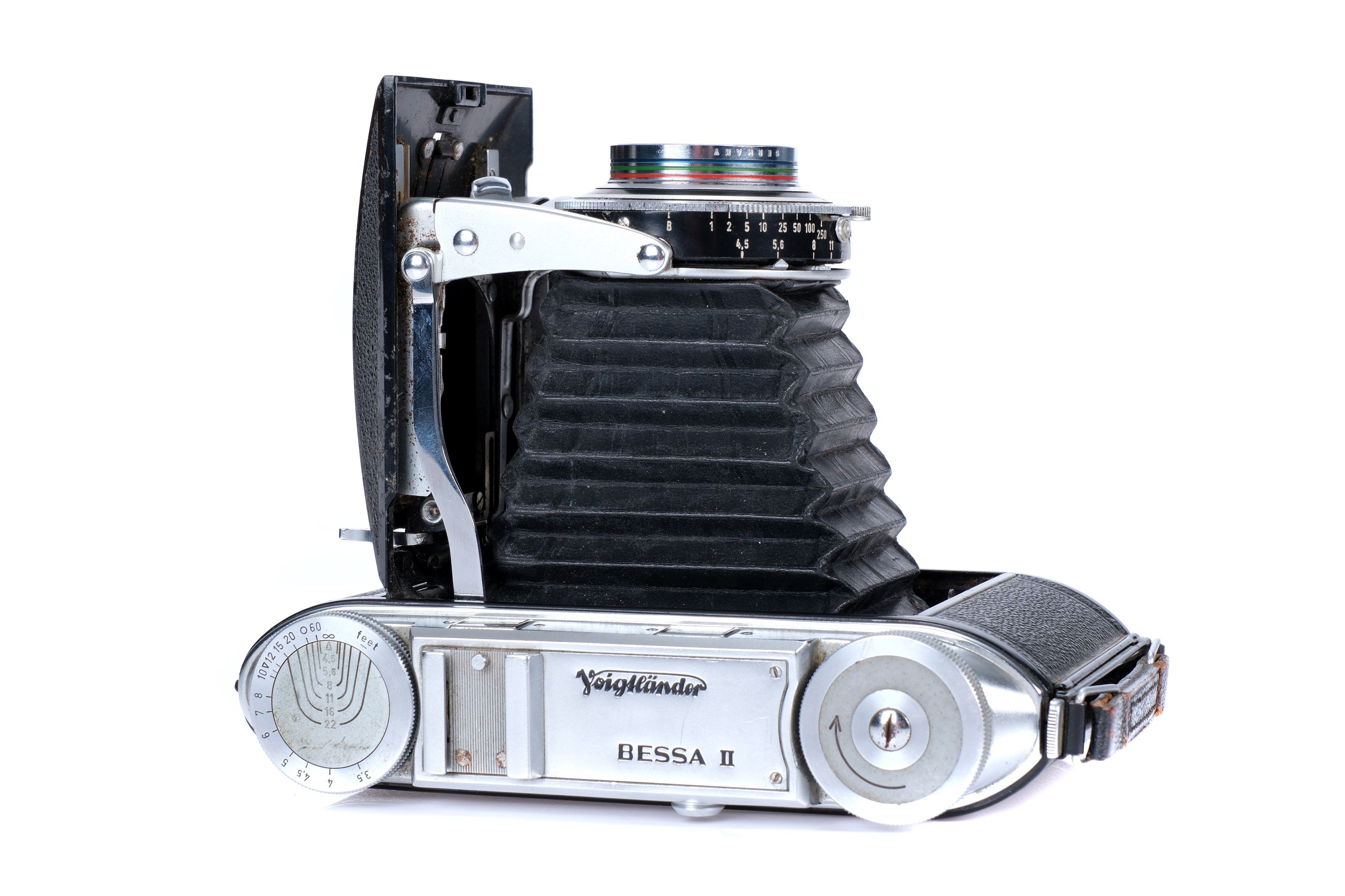A Voigtlander Bessa II Medium Format Rangefinder Camera, - Image 2 of 4