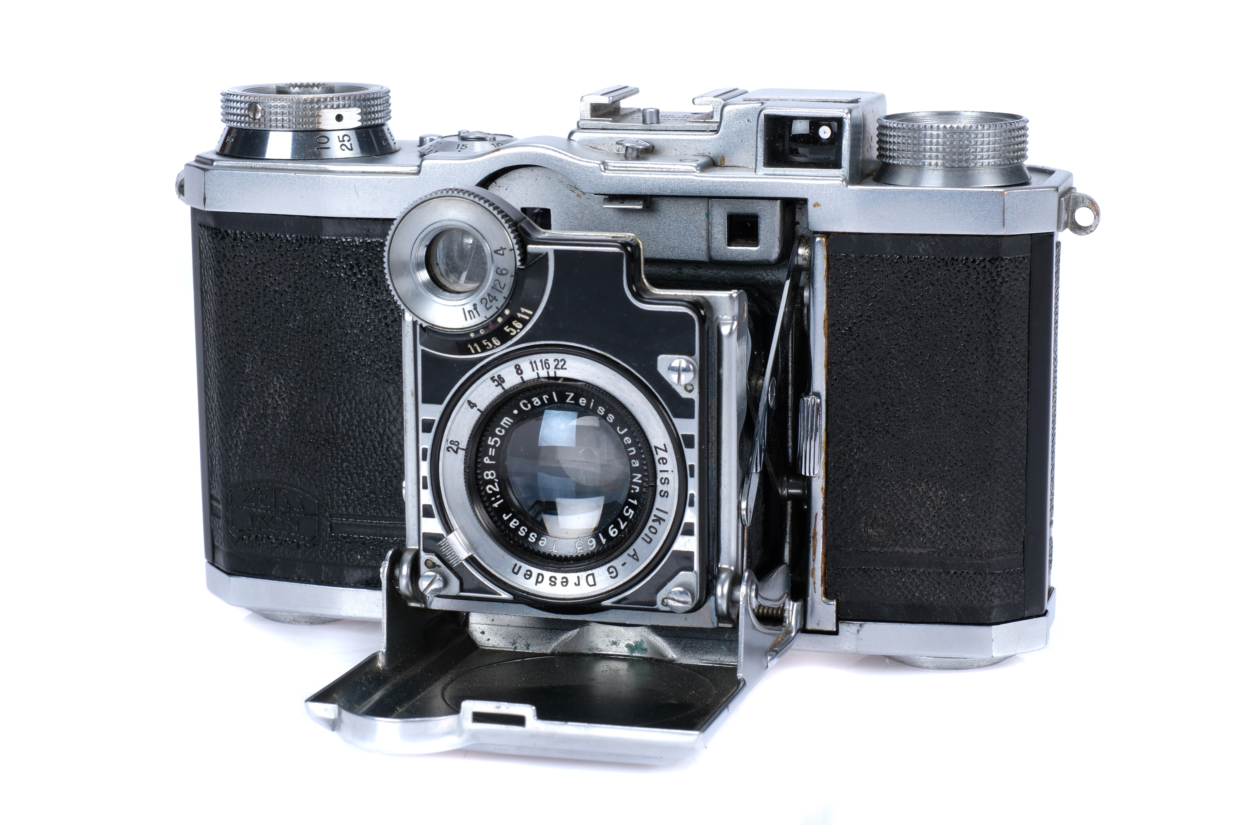 A Zeiss Ikon Super Nettel II (537/24) Rangefinder Camera,