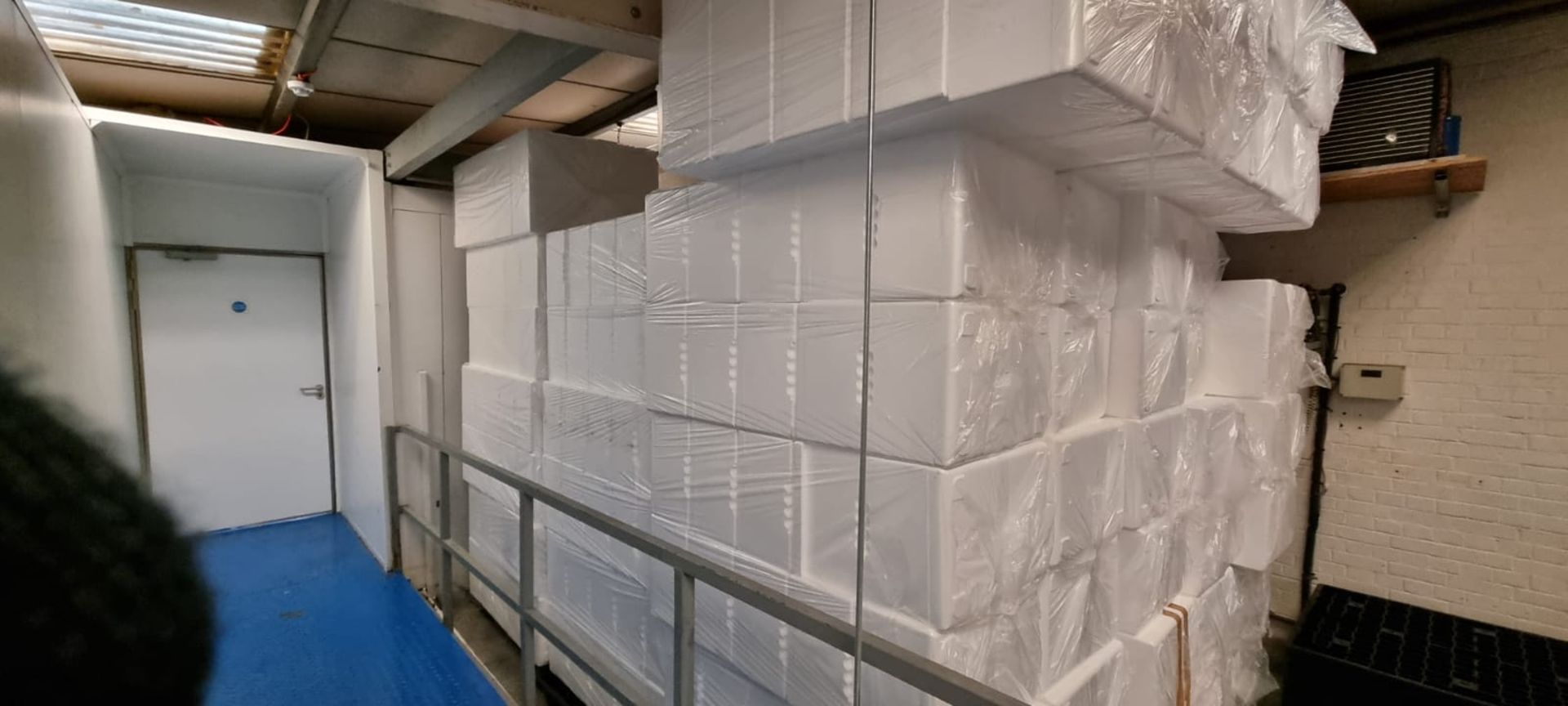 QTY POLYSTYRENE COLD BOXES. - Image 3 of 4