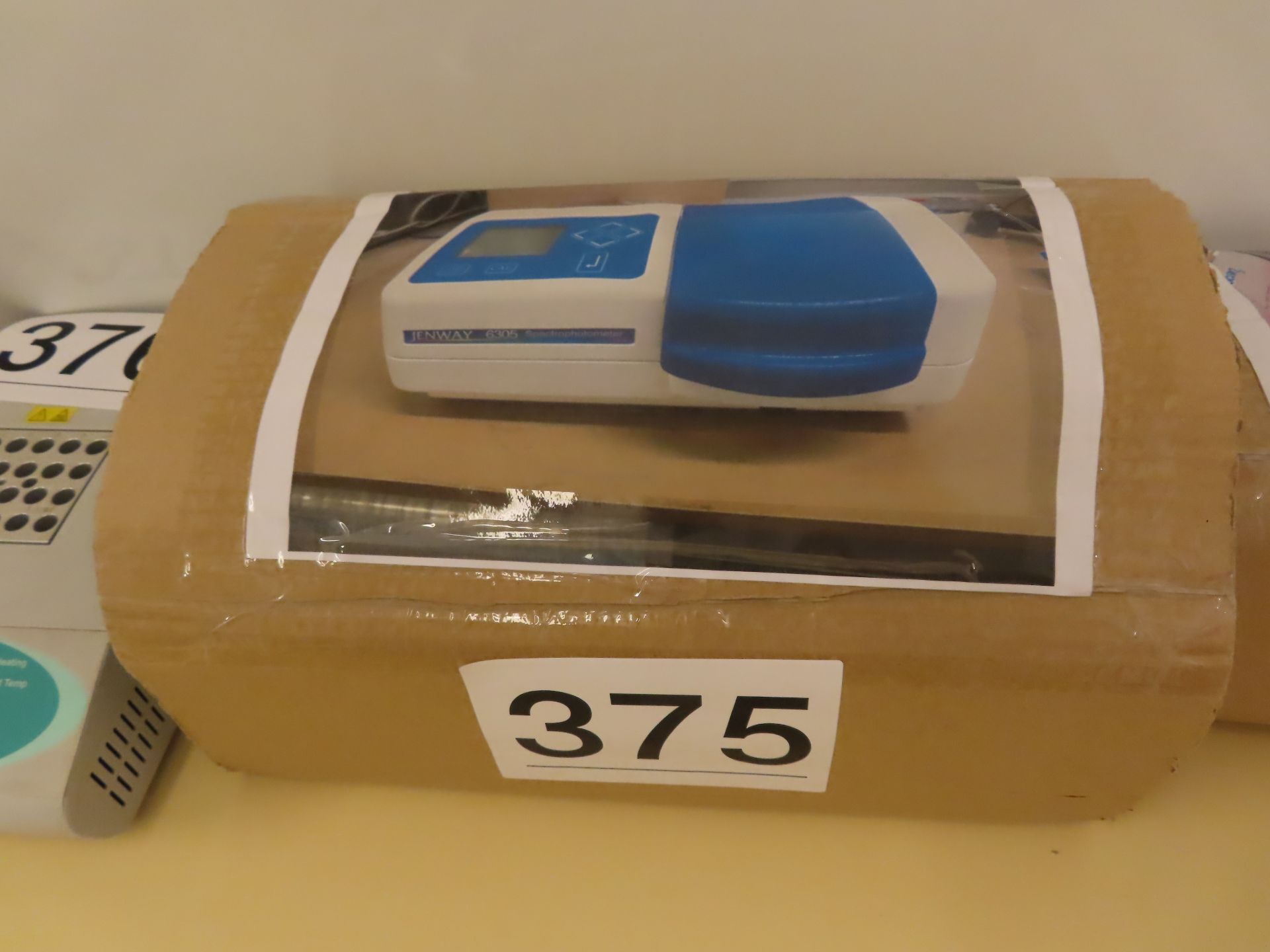 BRAND NEW JENWAY 6305 SPECTROPHOTOMETER.