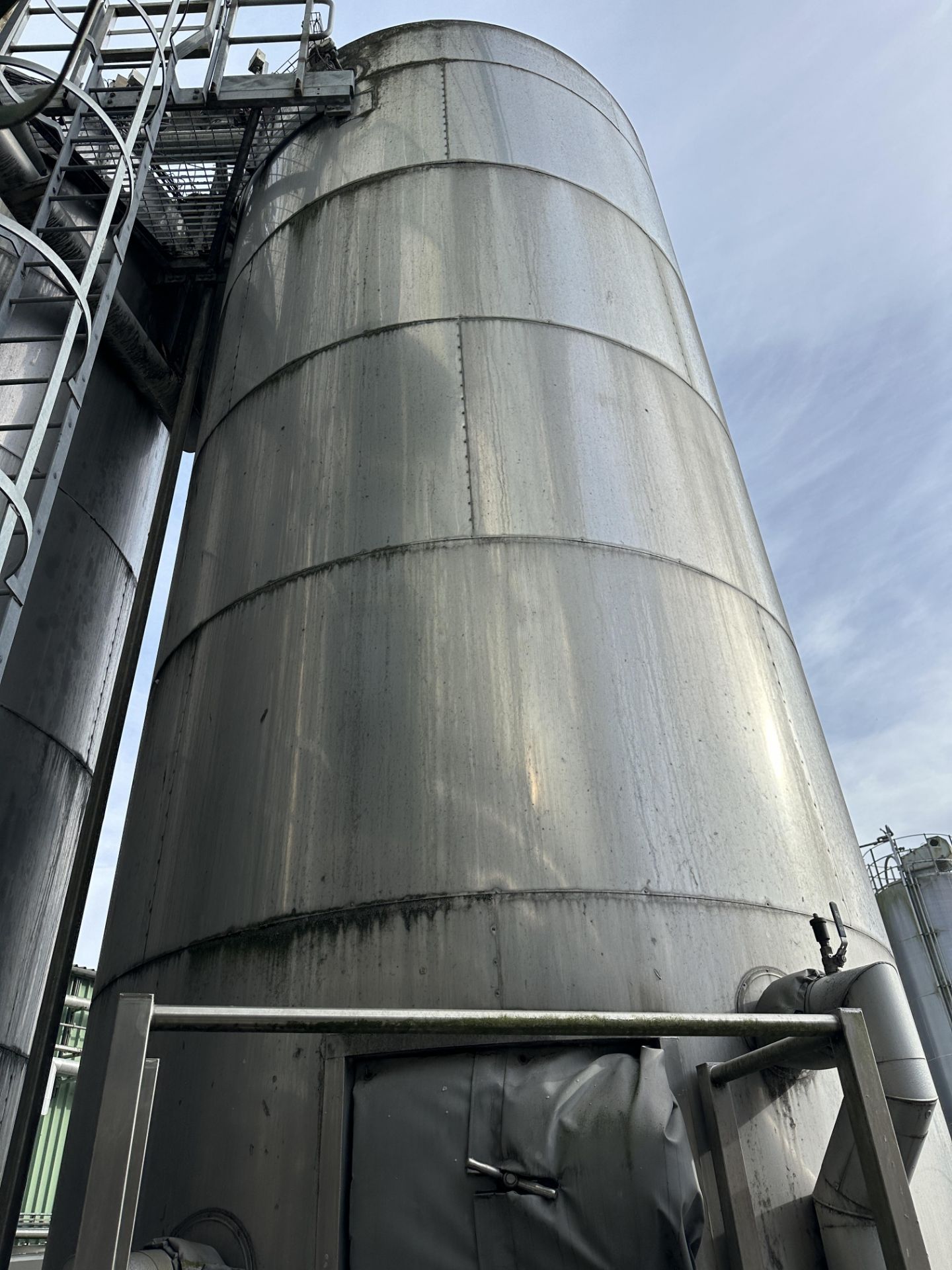 FAT STORAGE TANK. 30 TONNE CAPACITY - Image 2 of 3