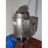 S/S JACKETED MIXING TANK.