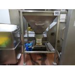 PODIMORE FV600 VIBRATORY FEEDER.