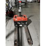 BT LIGHTWEIGHT PALLET TRUCK.