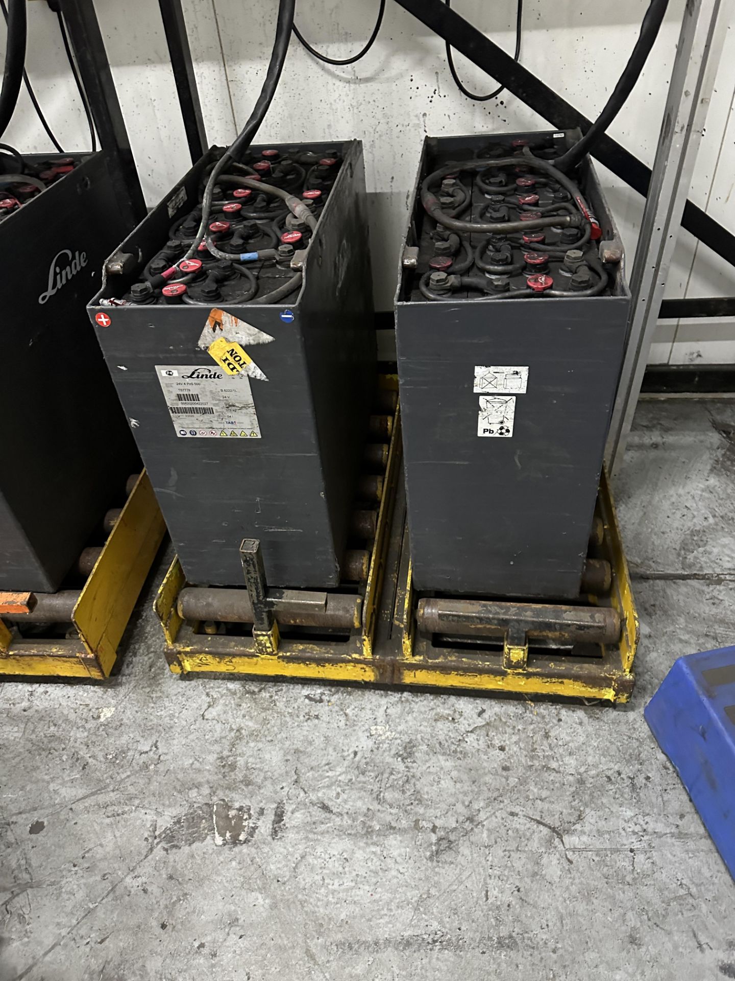 LINDE T20 SPEAR BATTERIES.