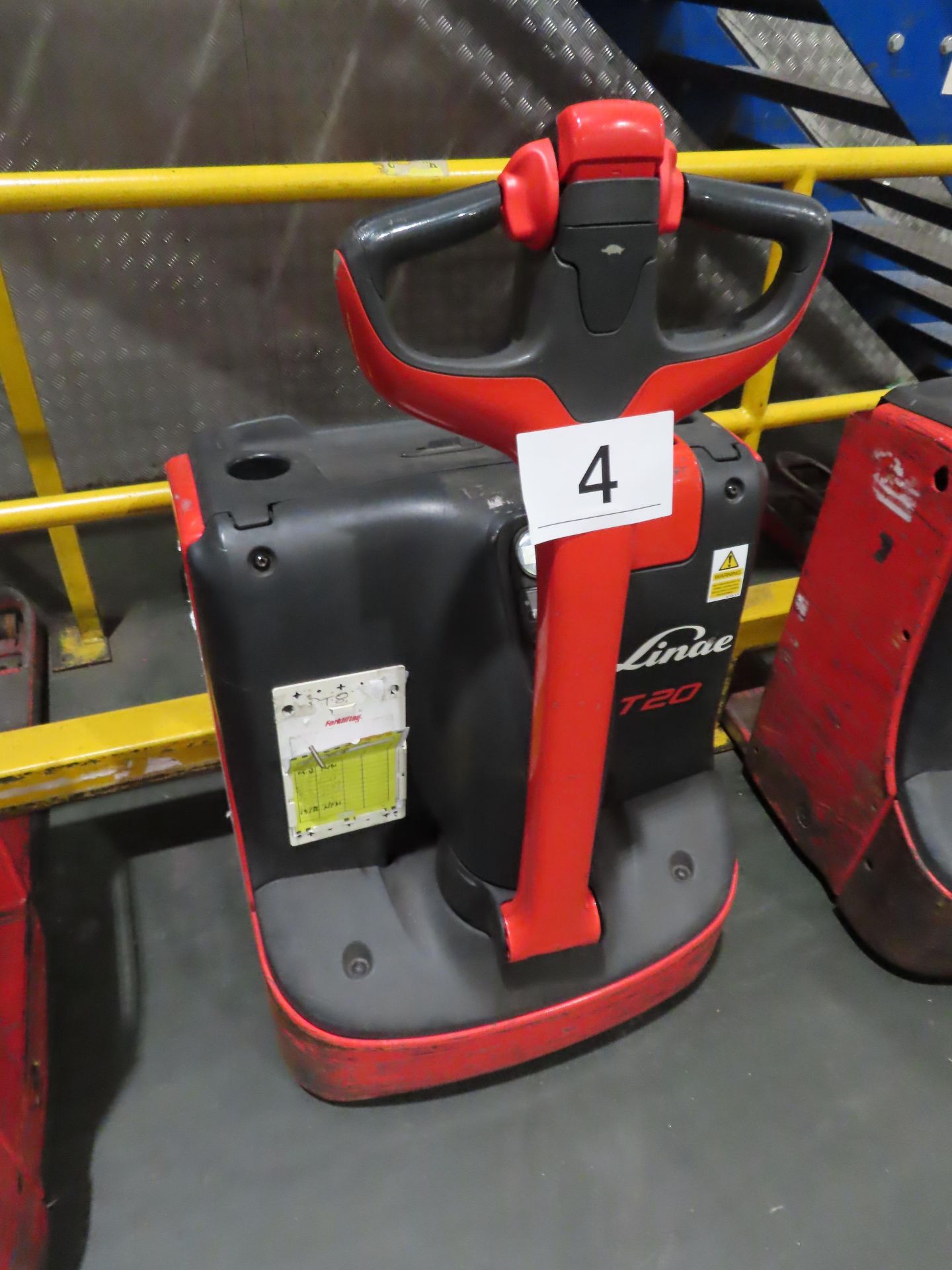 LINDE T20 ELECTRIC WALK BEHIND PALLET TRUCK. YOM 2021