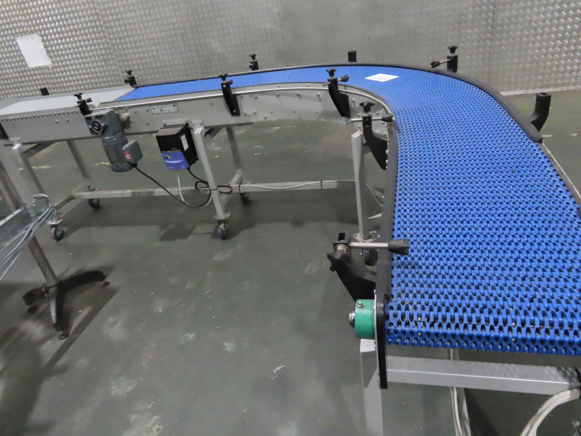 MOBILITY ENGINEERING RIGHT ANGLED CONVEYOR YEAR 2020 - Image 3 of 5