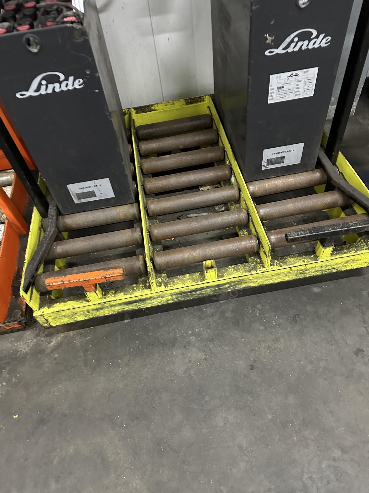 LINDE T20 SPARE BATTERIES.