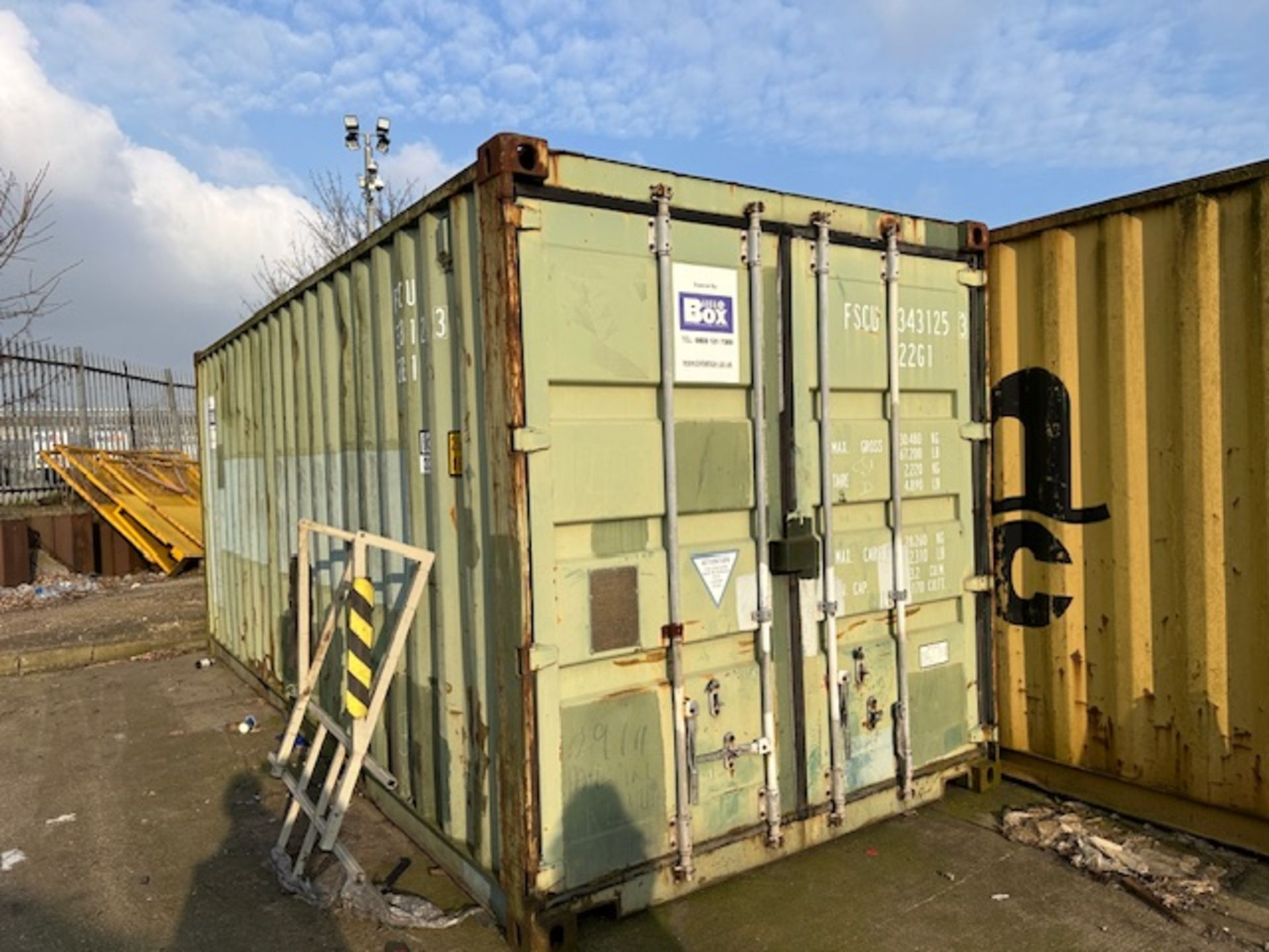 20 FT CONTAINER.