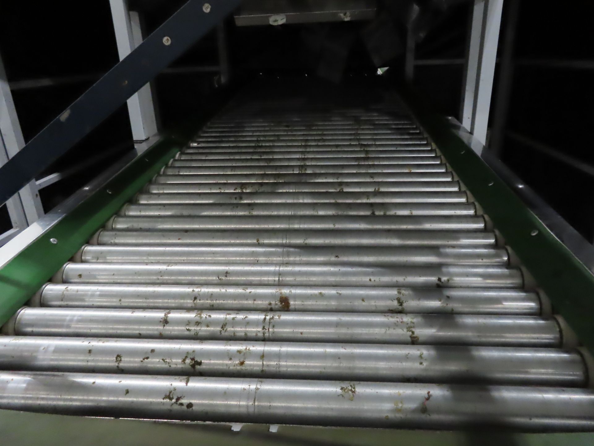 SORTING CONVEYOR WITH UV LIGHT. - Bild 2 aus 4