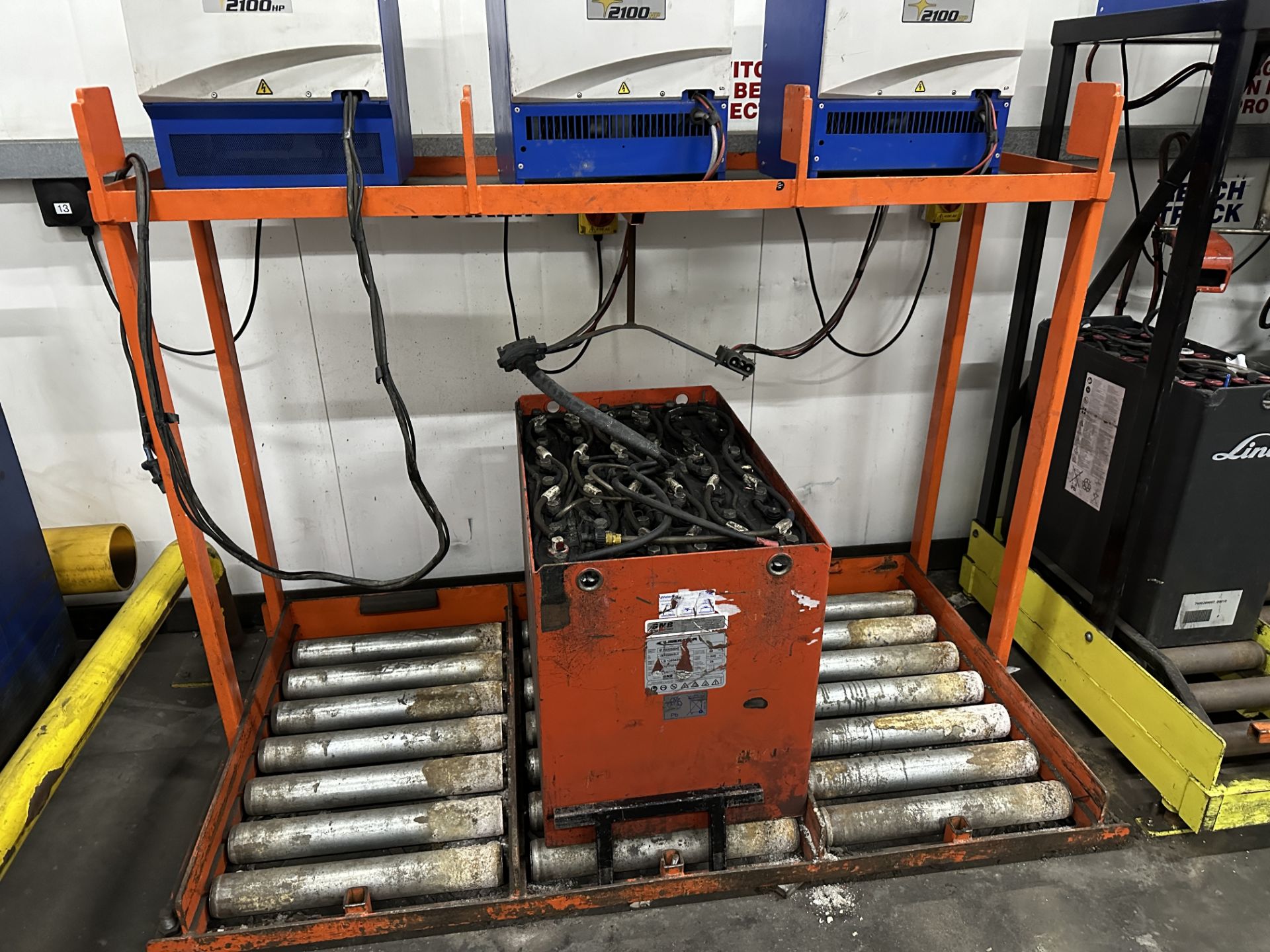 BATTERY CHANGING ROLLER CONVEYOR SYSTEM