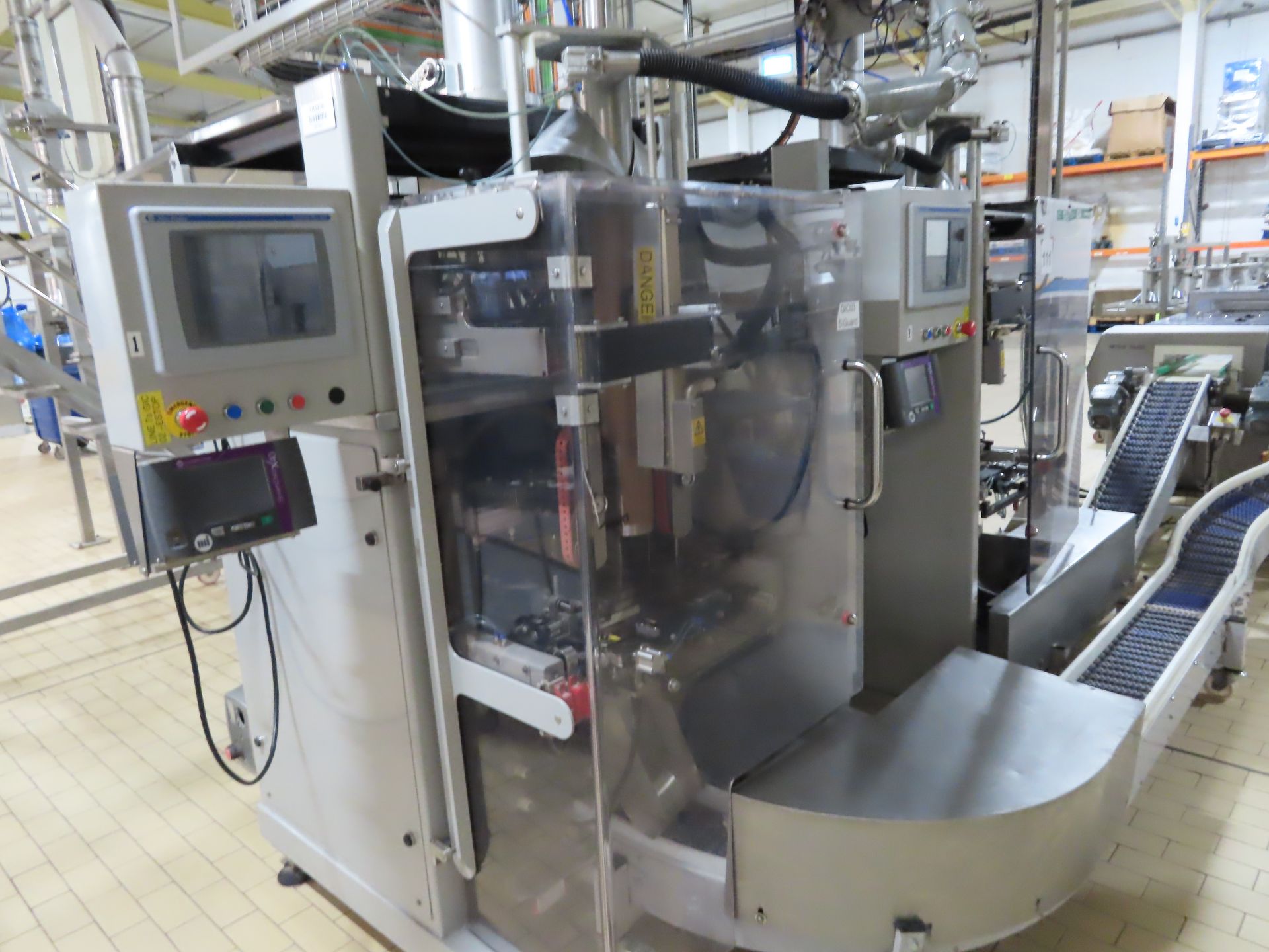 GIC TWIN BAGGING SYSTEM - Image 2 of 9