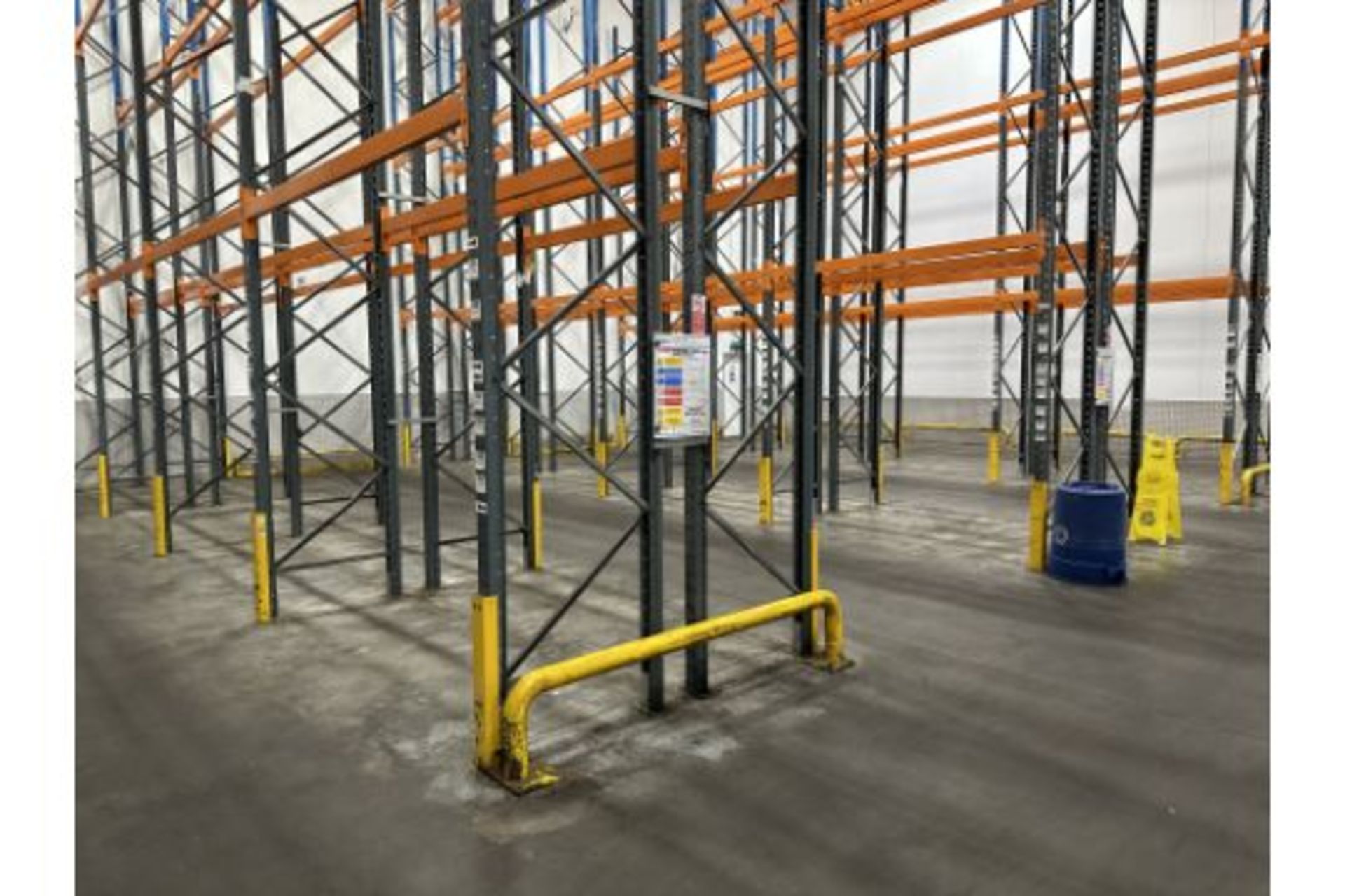 7 X ROWS OF PALLET RACKING. - Image 2 of 4