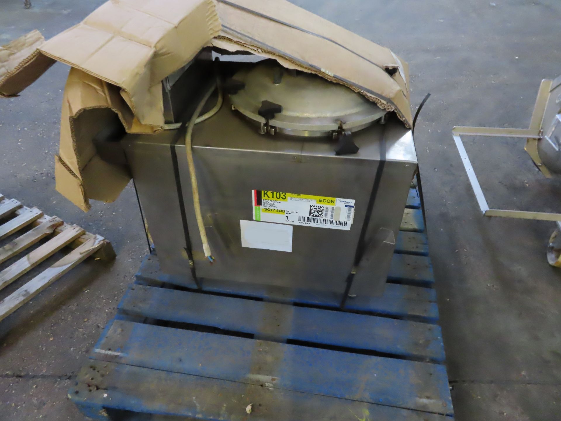 PALLET CONTAINING VIZUAROMA SMOKER. - Image 6 of 8