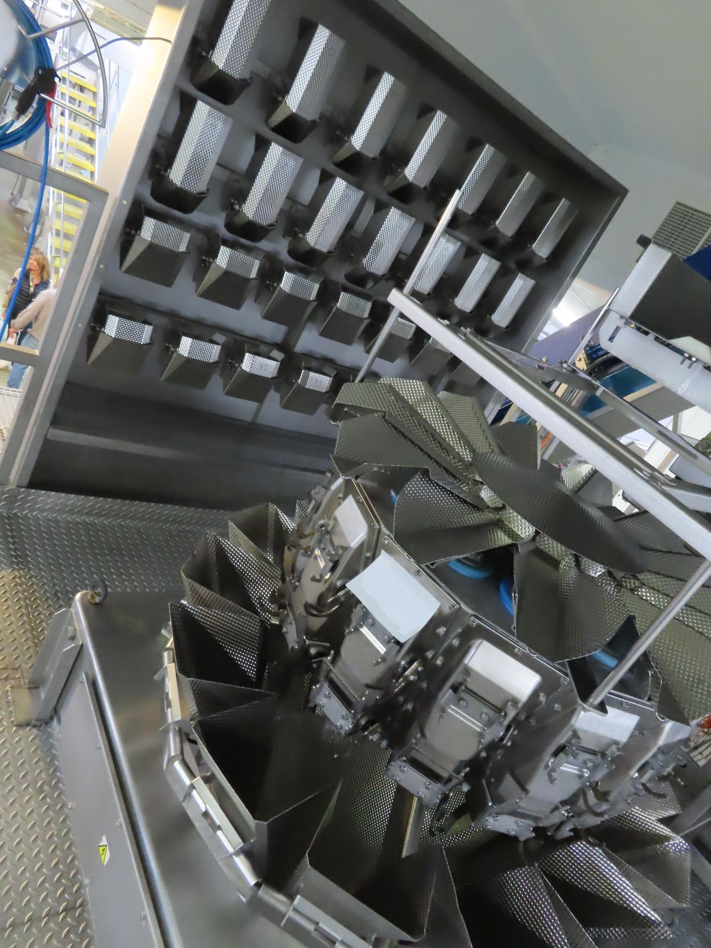 YAMATO MULTIHEAD WEIGHER. 14-HEAD. - Image 4 of 9