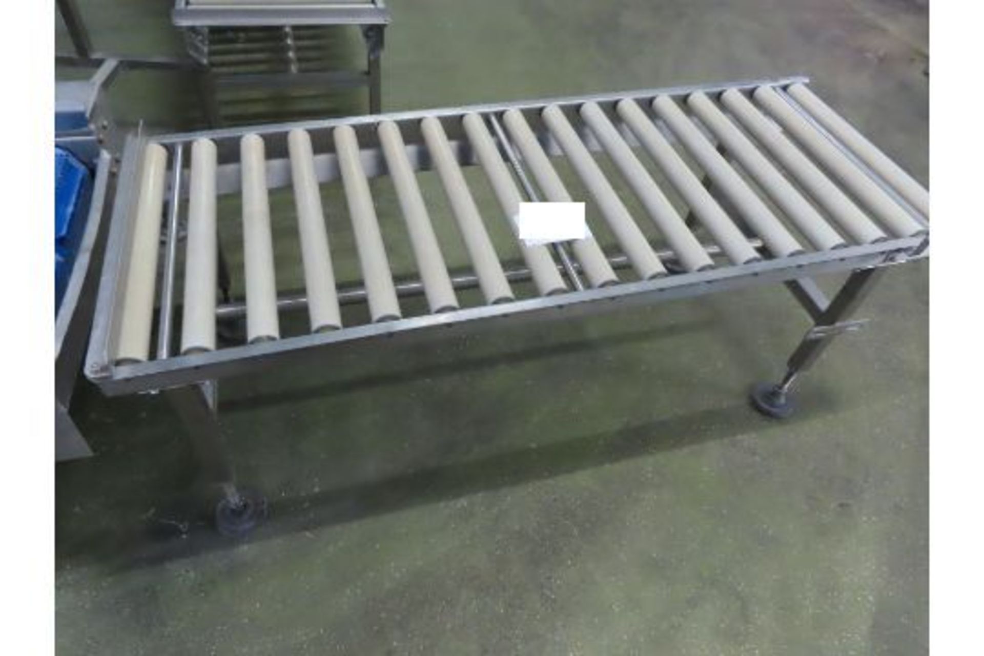 ROLLER CONVEYOR.