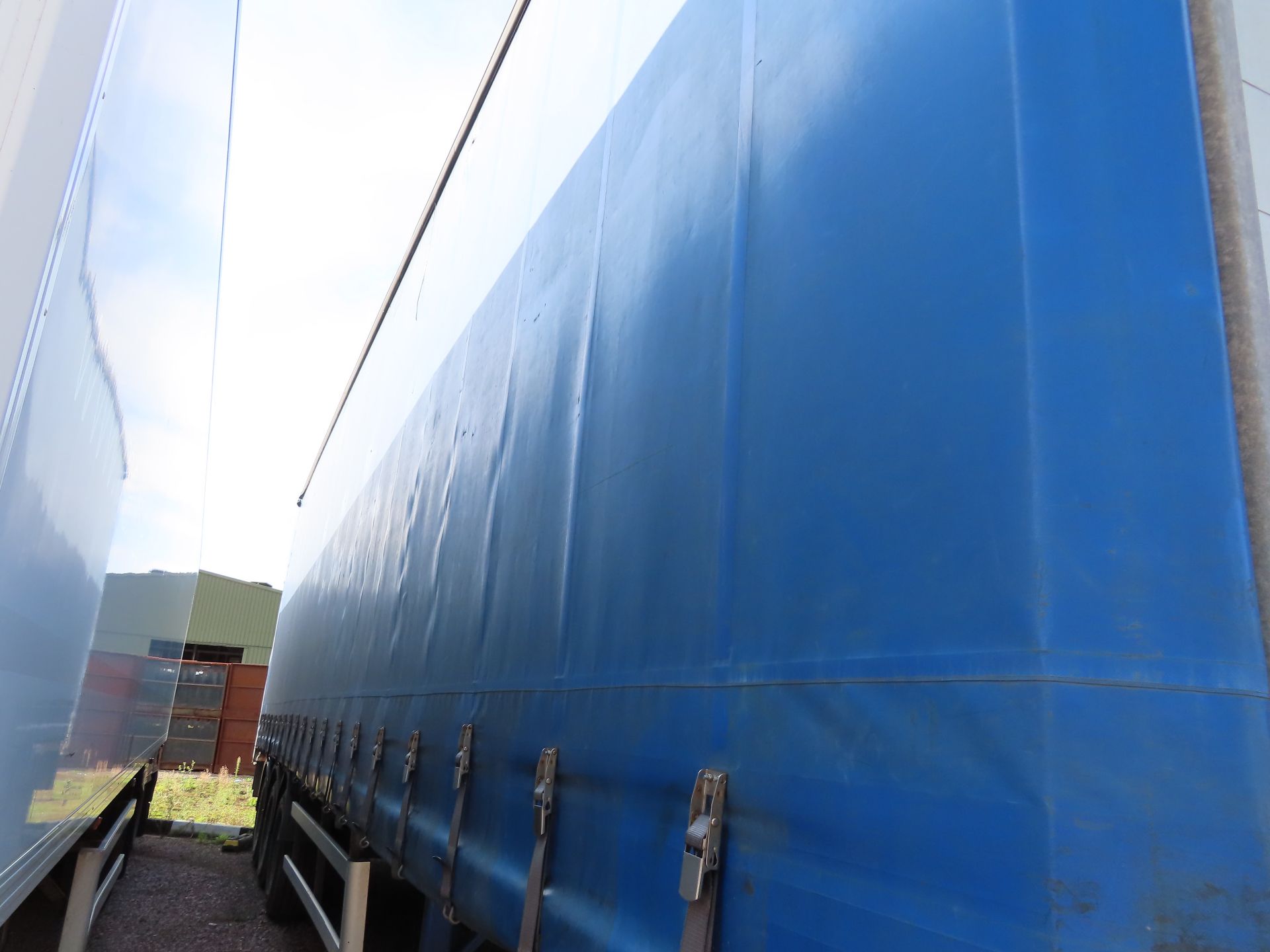 CURTAIN SIDED TRAILER. - Image 6 of 7