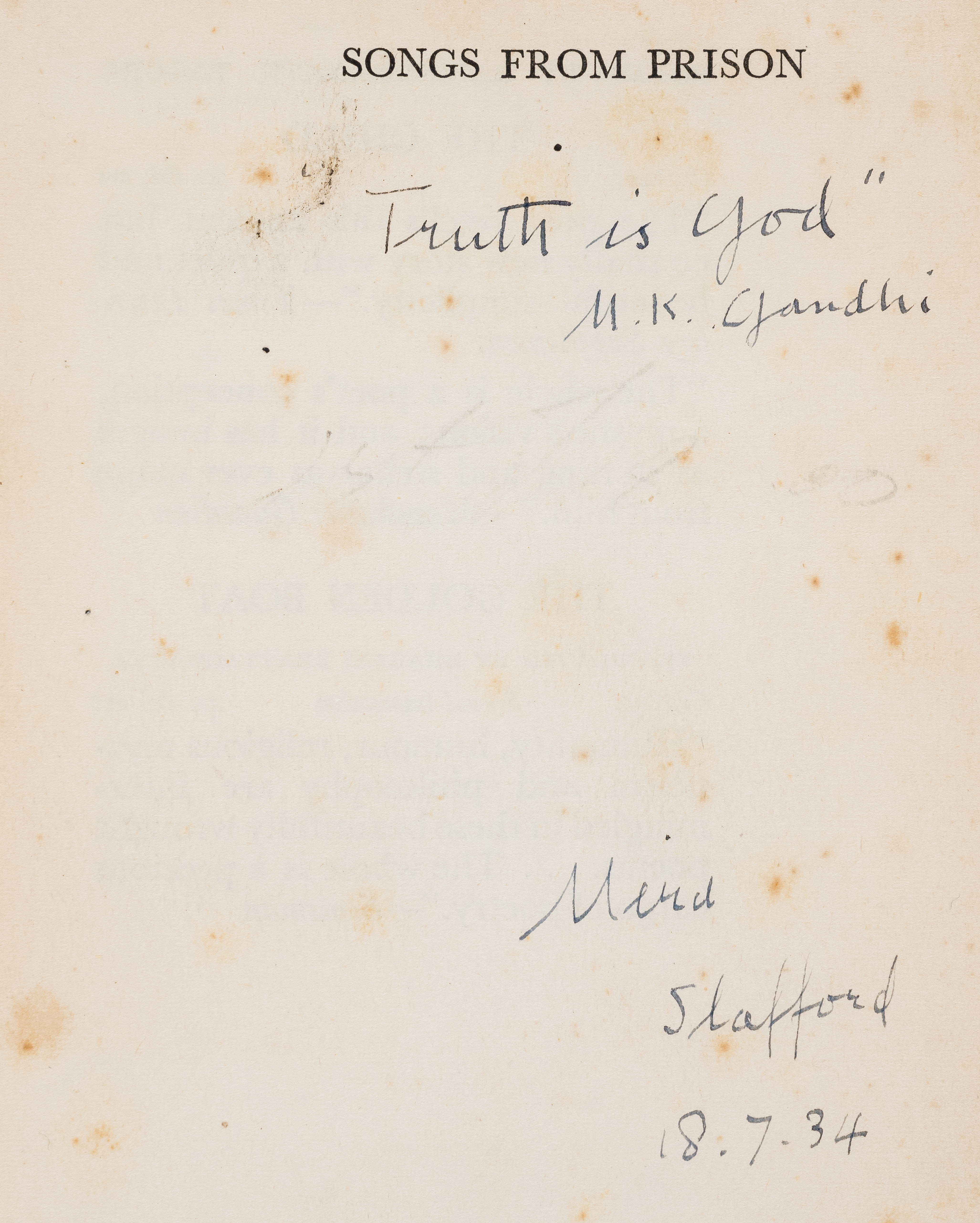 Indian Independence.- Gandhi (Mohandas Karamchand) Songs from Prison, first edition, "Mirabehn"'s... - Bild 2 aus 2