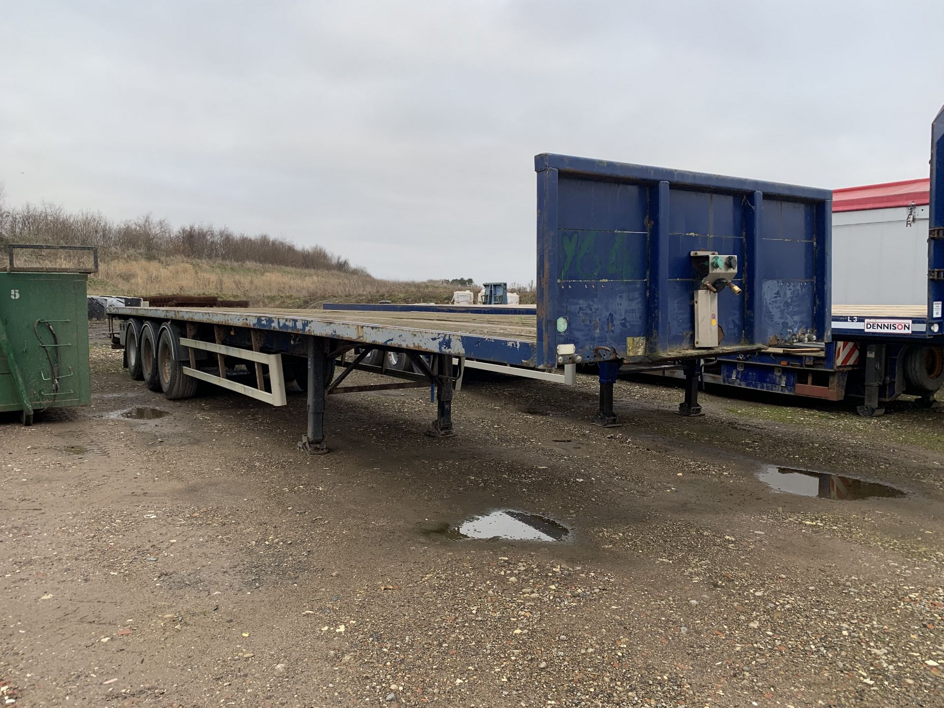 44' triaxle artic flat trailer, no MOT