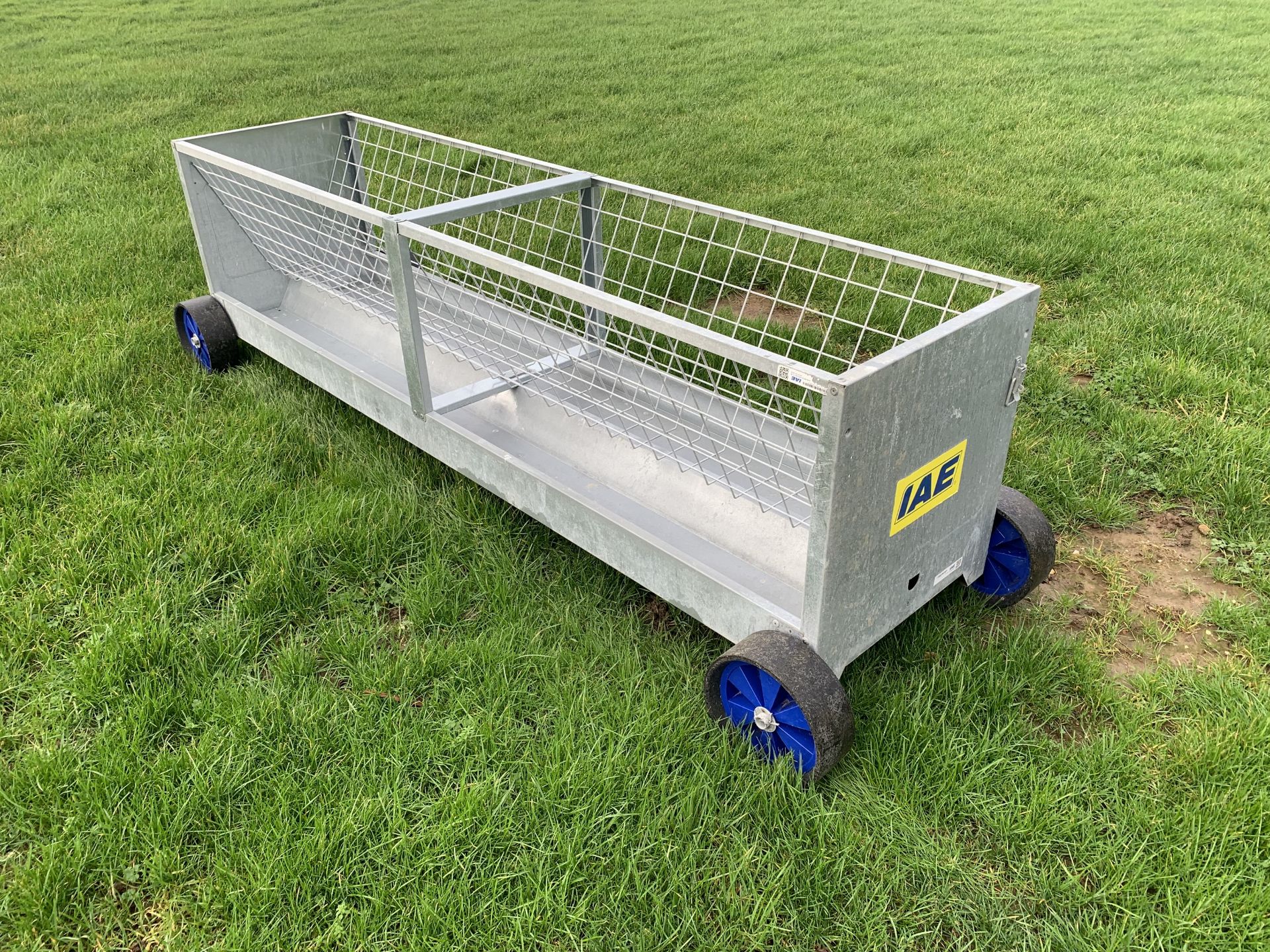 NO VAT New IAE field hay rack, no lid