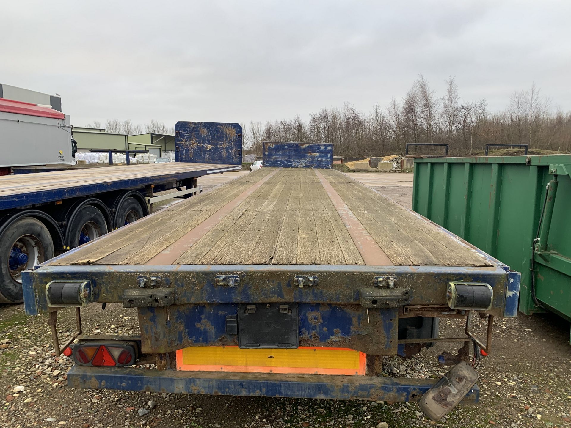 44' triaxle artic flat trailer, no MOT - Image 4 of 5