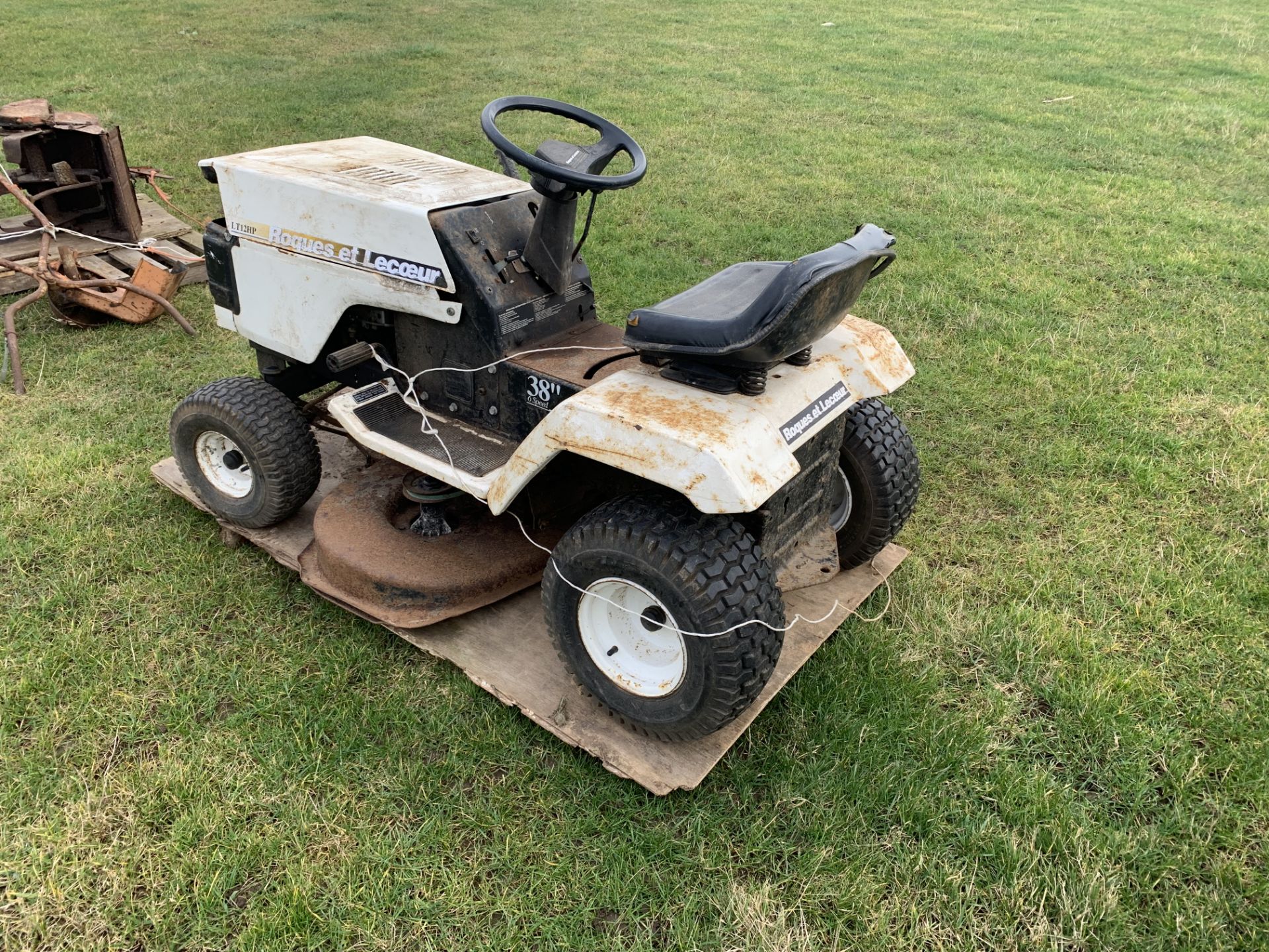 NO VAT Roques et Lecoeur ride on lawnmower - Image 2 of 2