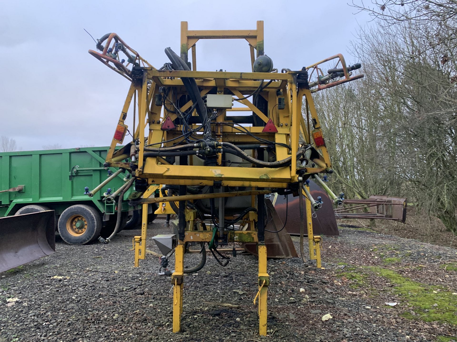 Chafer 3000l demount sprayer, 30m boom, section control, twin lines, with control box - Image 3 of 5