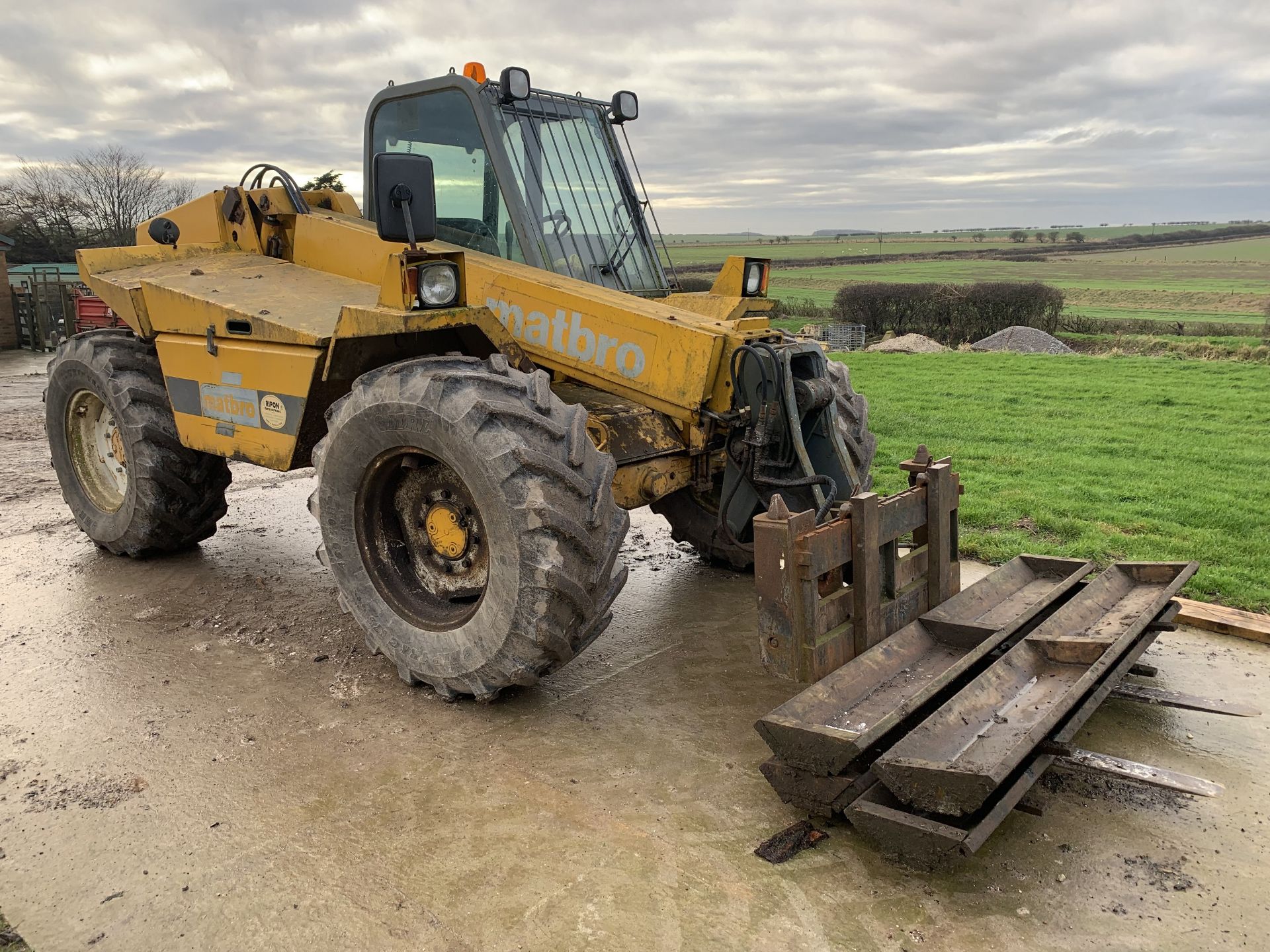 NO VAT 1993 Matbro TS260 telehandler, L938 WKH, 4900 hours, 460/70R24 (80%) tyres, with pallet tines - Image 8 of 8