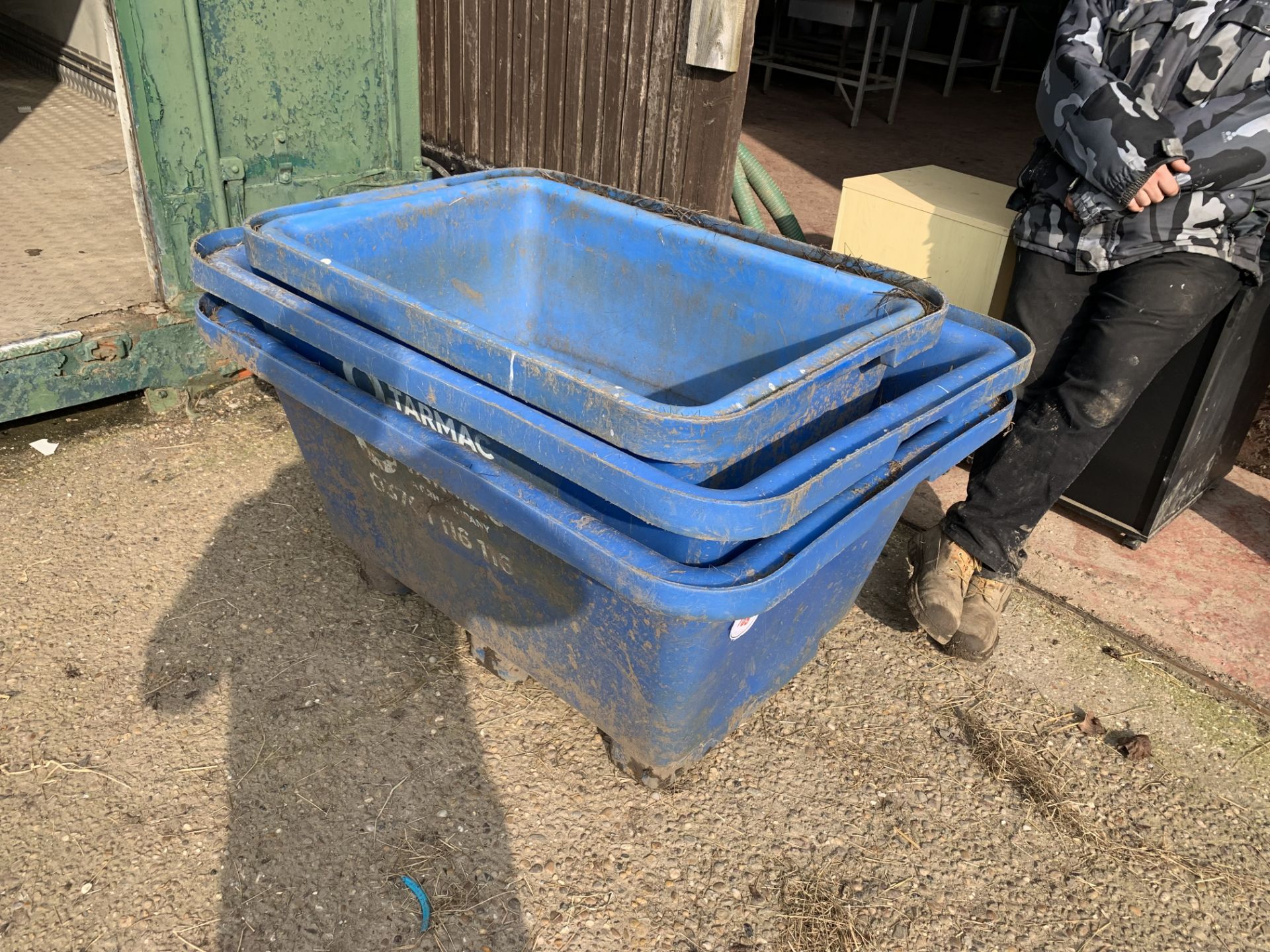 3 plastic bin containers