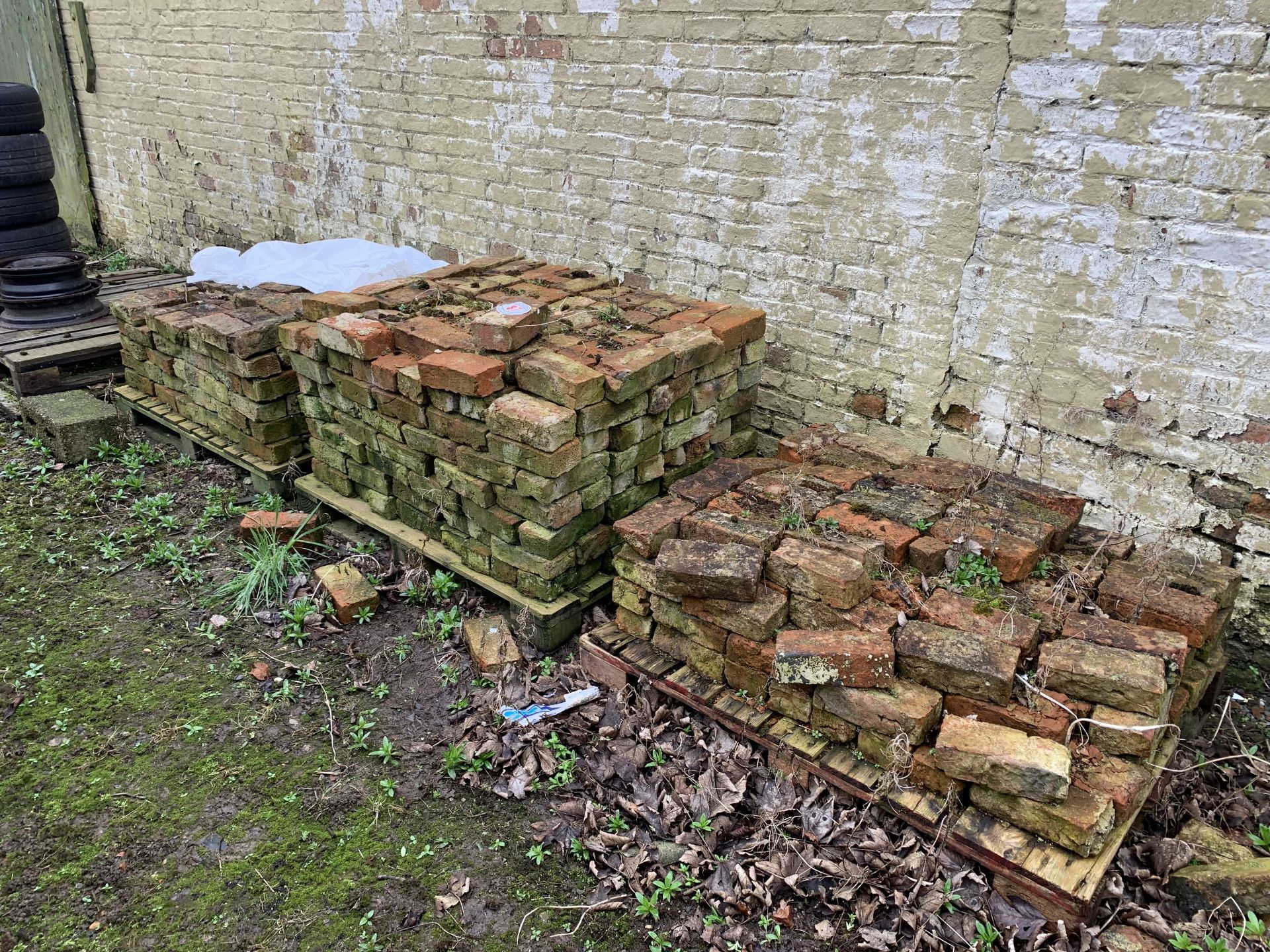 3 pallets of bricks