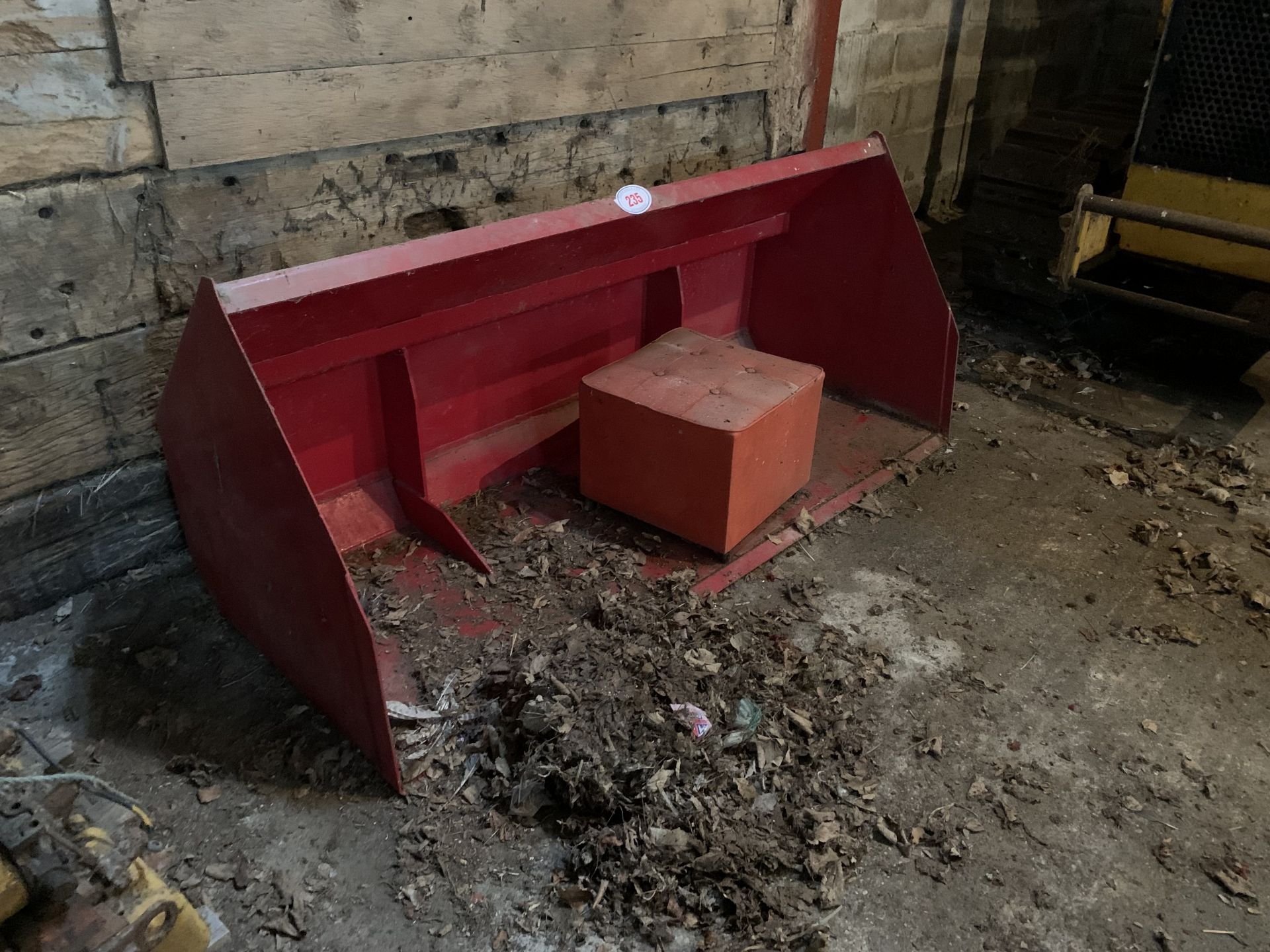 Grain bucket, Quicke loader brackets, 2m wide