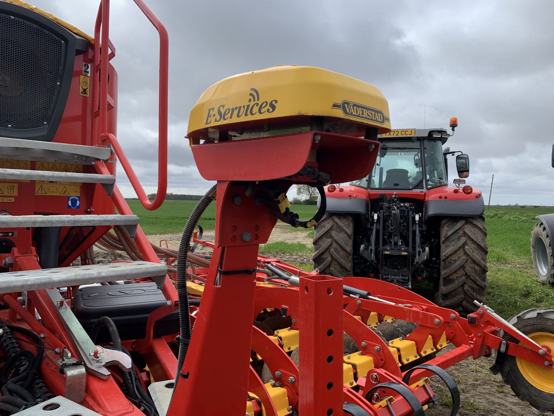 2022 Väderstad Rapid A 600S corn drill with 2023 Väderstad Biodrill 360, comes with iPad operating - Bild 11 aus 14