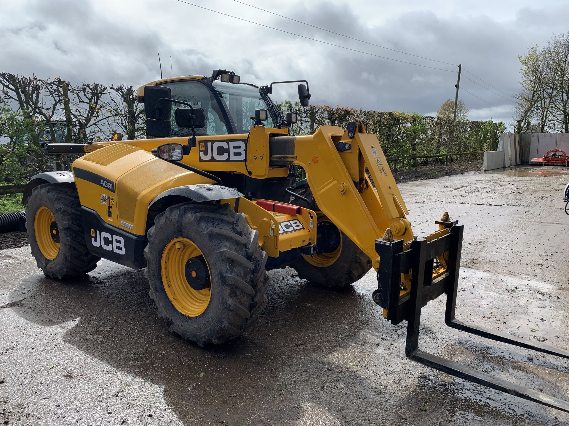 2022 JCB 532-60 telehandler, YX22 VOJ, 760 hours, with pallet tines, pin & cone headstock, pickup - Bild 9 aus 13