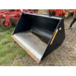 2022 JCB 2m^3 grain bucket, pin & cone brackets