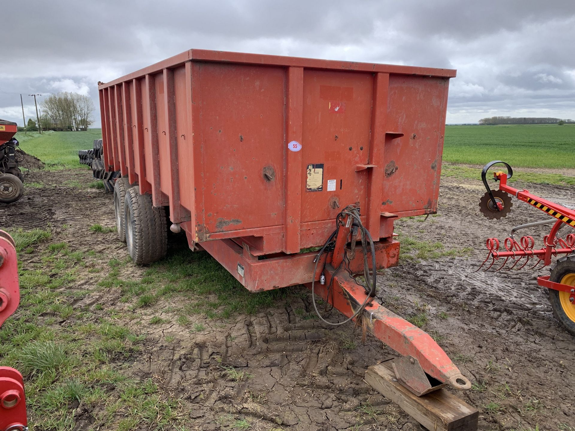 1989 Triffitt twin axle 10/11 ton corn trailer