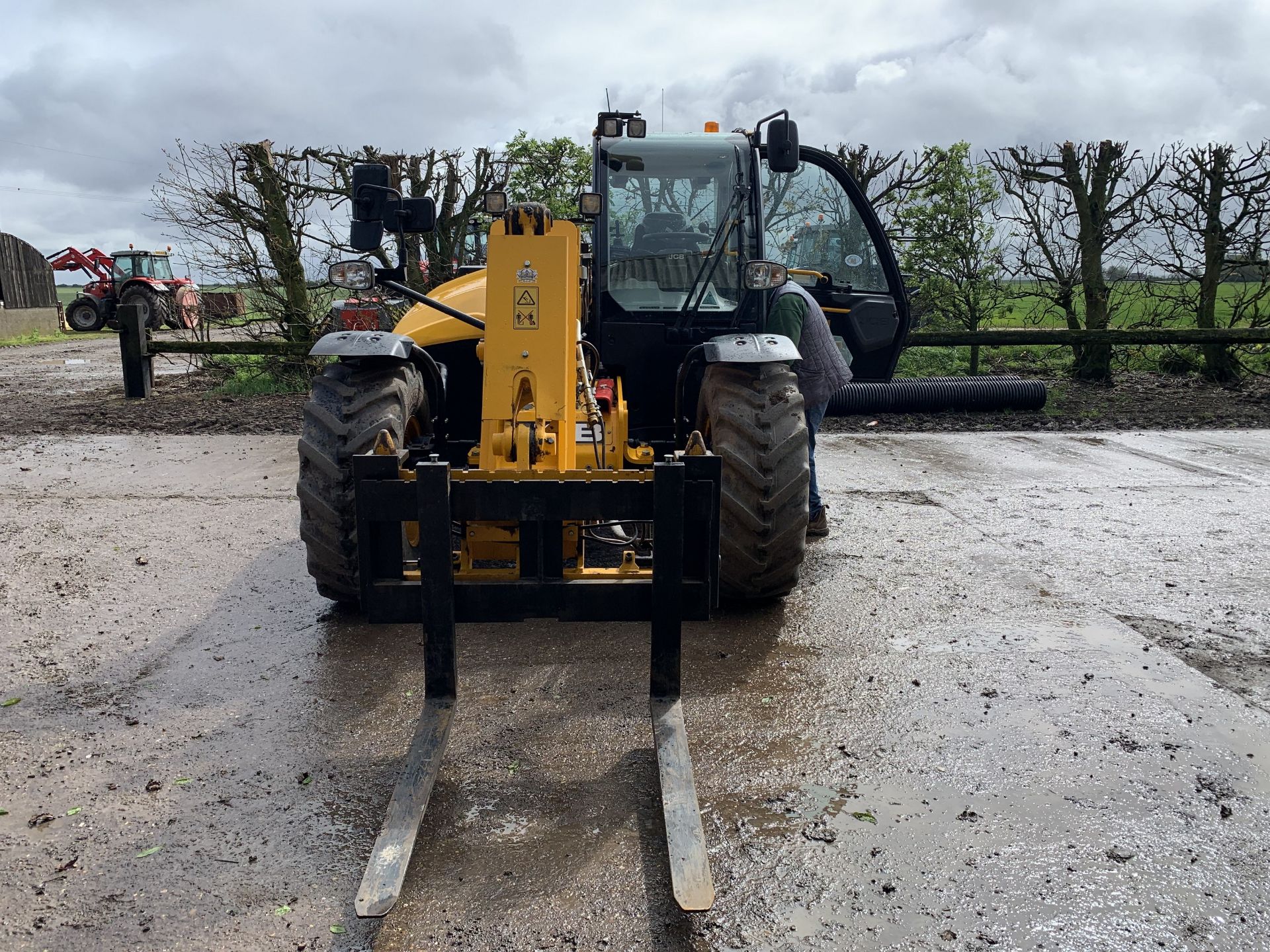 2022 JCB 532-60 telehandler, YX22 VOJ, 760 hours, with pallet tines, pin & cone headstock, pickup - Bild 8 aus 13