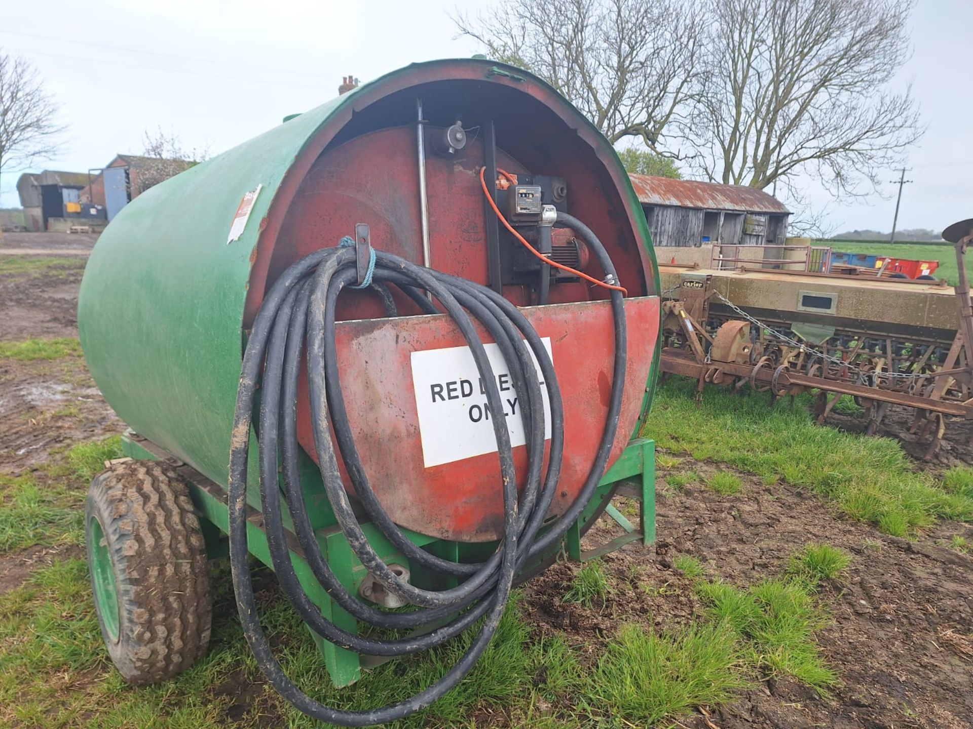 Single axle fuel bowser, approx 2000l - Image 2 of 3