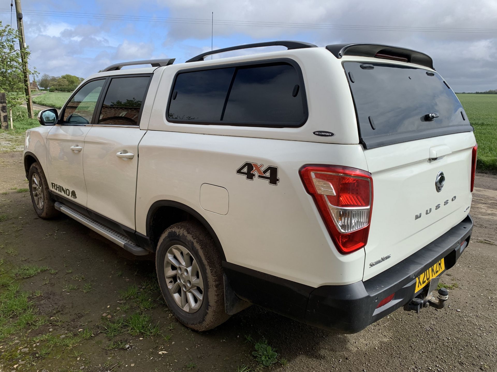 2020 Ssangyong Musso Rhino twin cab pickup, YX20 KZR, 38600 miles, 2.2l diesel, automatic, with - Image 9 of 10