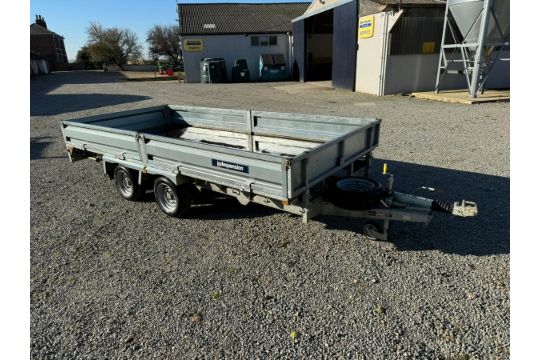 2022 Indespension FLT35146 flat trailer, with ramps, fold down sides & spare wheel, like new - Image 3 of 4