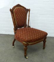 Victorian mahogany framed nursing chair, 49 x 77 x 46cm.