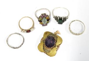 Five silver and costume jewellery rings together with a yellow metal pendant (6)